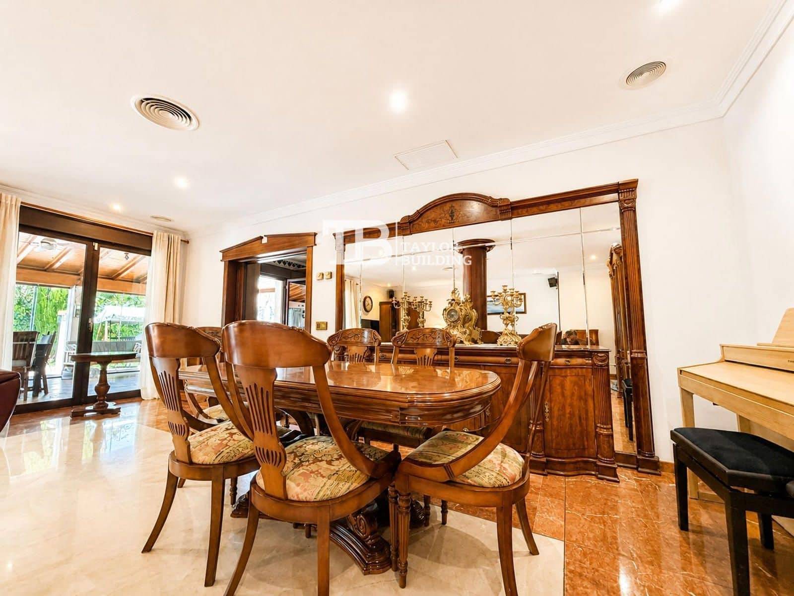 5 bedroom Villa for sale in El Toro / Port Adriano with pool garage - € 2,390,000 (Ref: 9867627)