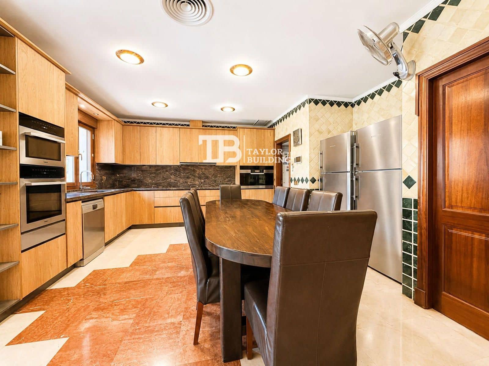 5 bedroom Villa for sale in El Toro / Port Adriano with pool garage - € 2,390,000 (Ref: 9867627)