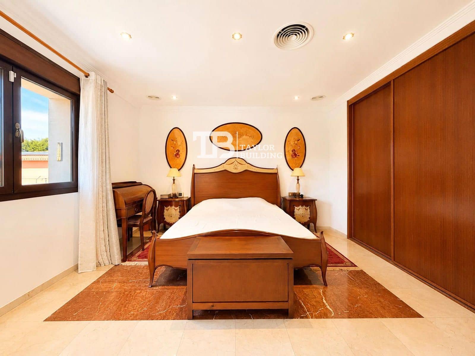5 bedroom Villa for sale in El Toro / Port Adriano with pool garage - € 2,390,000 (Ref: 9867627)