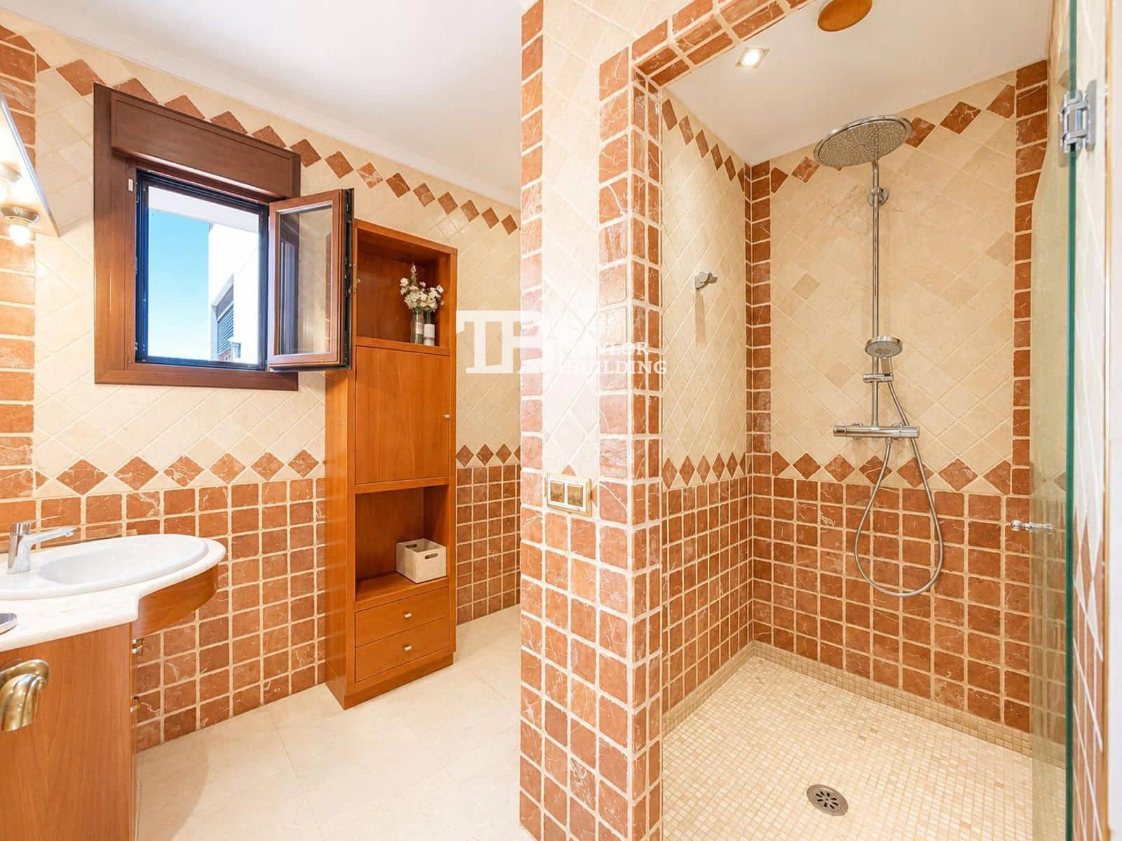 5 bedroom Villa for sale in El Toro / Port Adriano with pool garage - € 2,390,000 (Ref: 9867627)