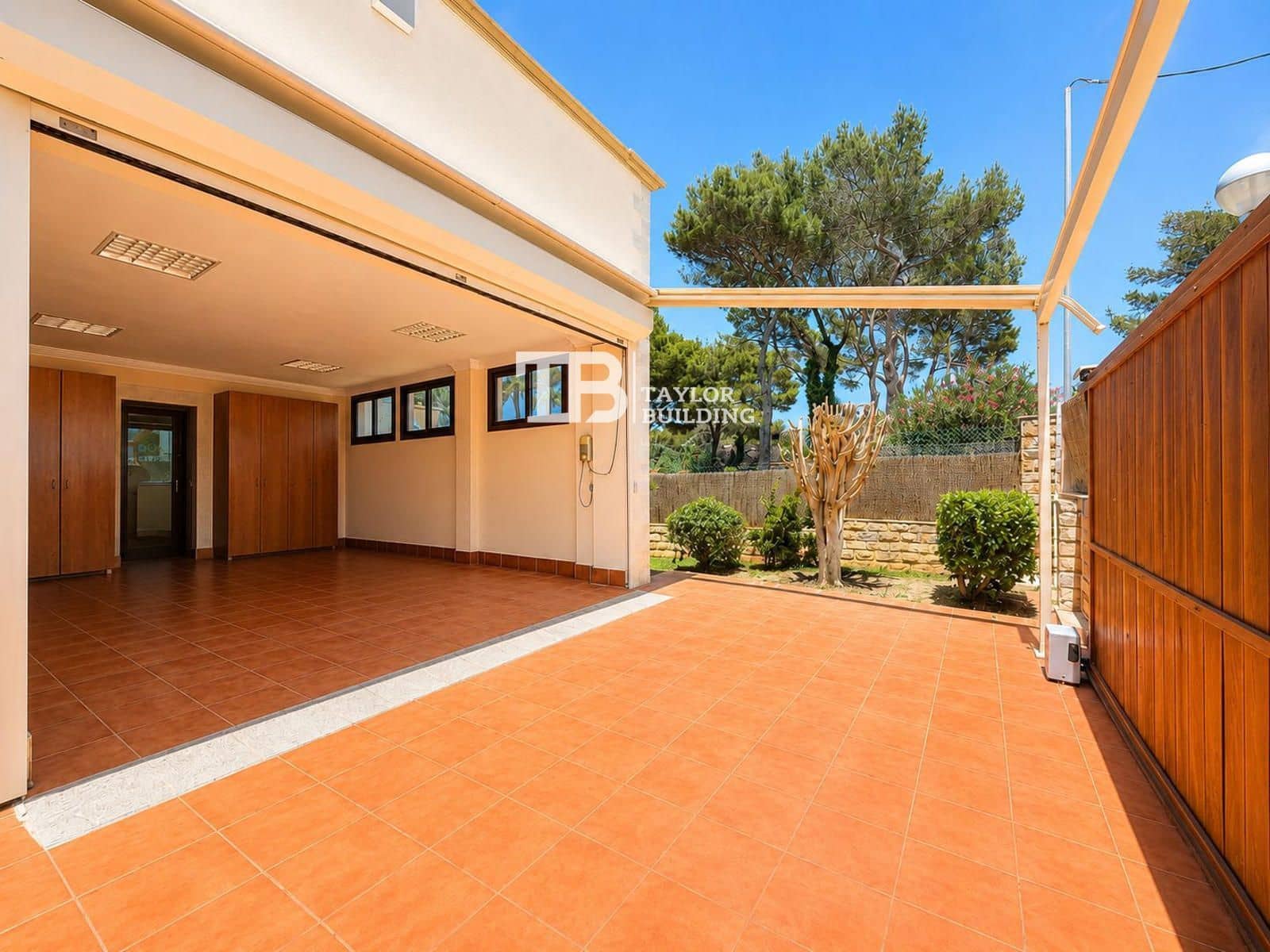 5 bedroom Villa for sale in El Toro / Port Adriano with pool garage - € 2,390,000 (Ref: 9867627)