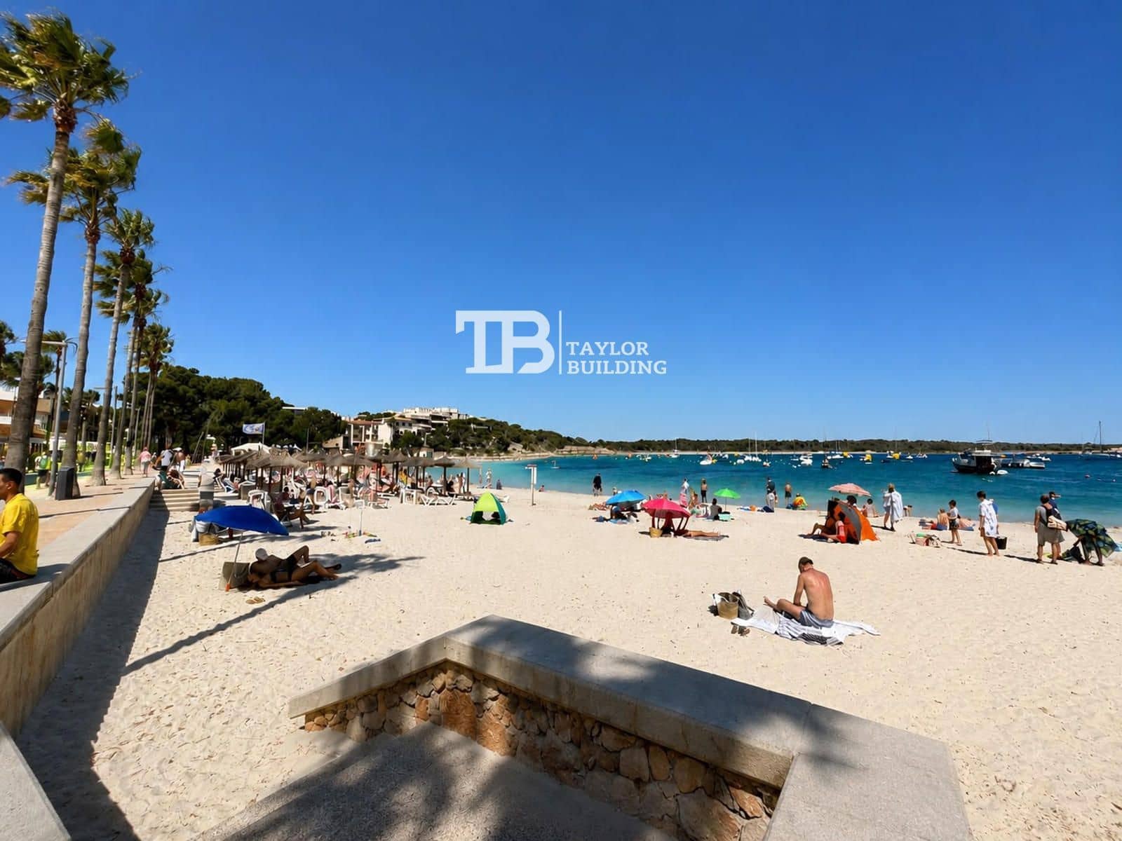 3 bedroom Townhouse for sale in Ses Salines with garage - € 880,000 (Ref: 9872781)