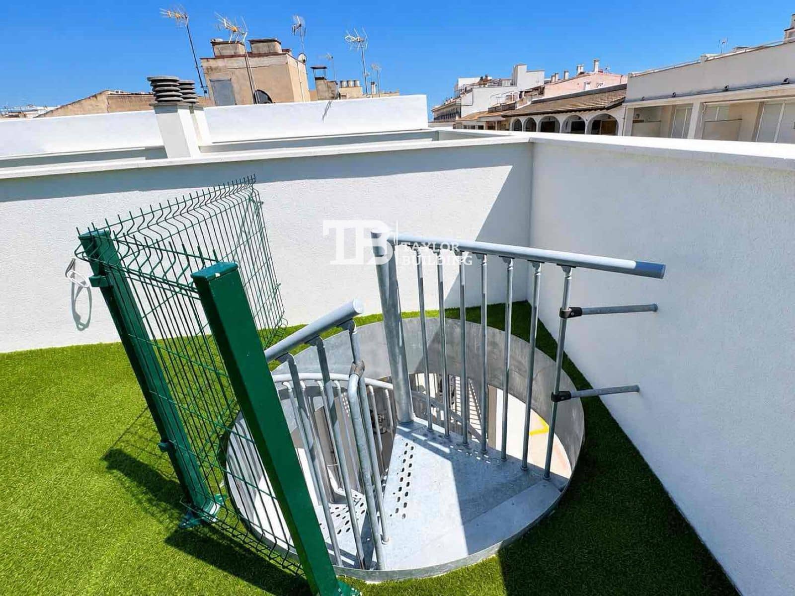 3 bedroom Townhouse for sale in Ses Salines with garage - € 880,000 (Ref: 9872781)