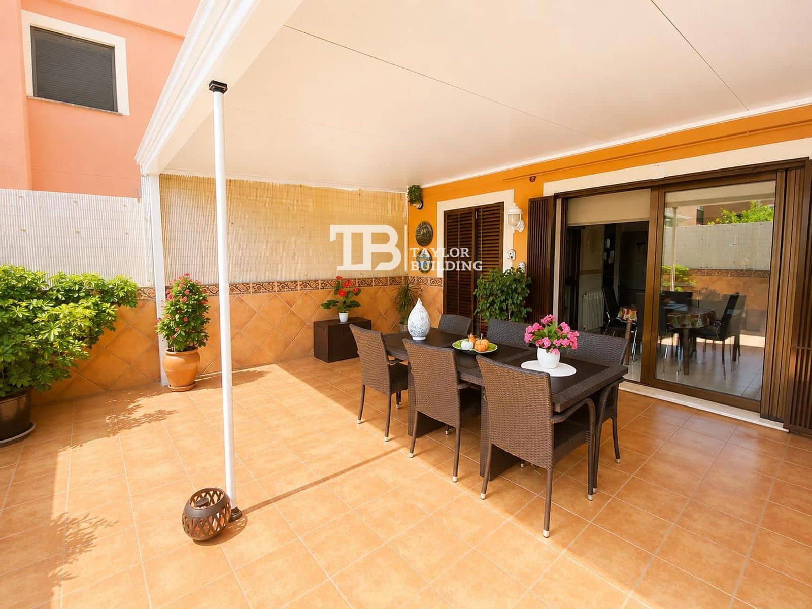 4 soveværelse Villa til salg i Palma de Mallorca med garage - € 960.000 (Ref: 9875445)