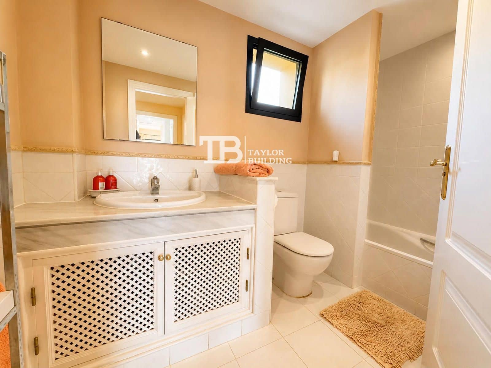 3 bedroom Flat for sale in El Toro / Port Adriano with pool garage - € 980,000 (Ref: 9889559)