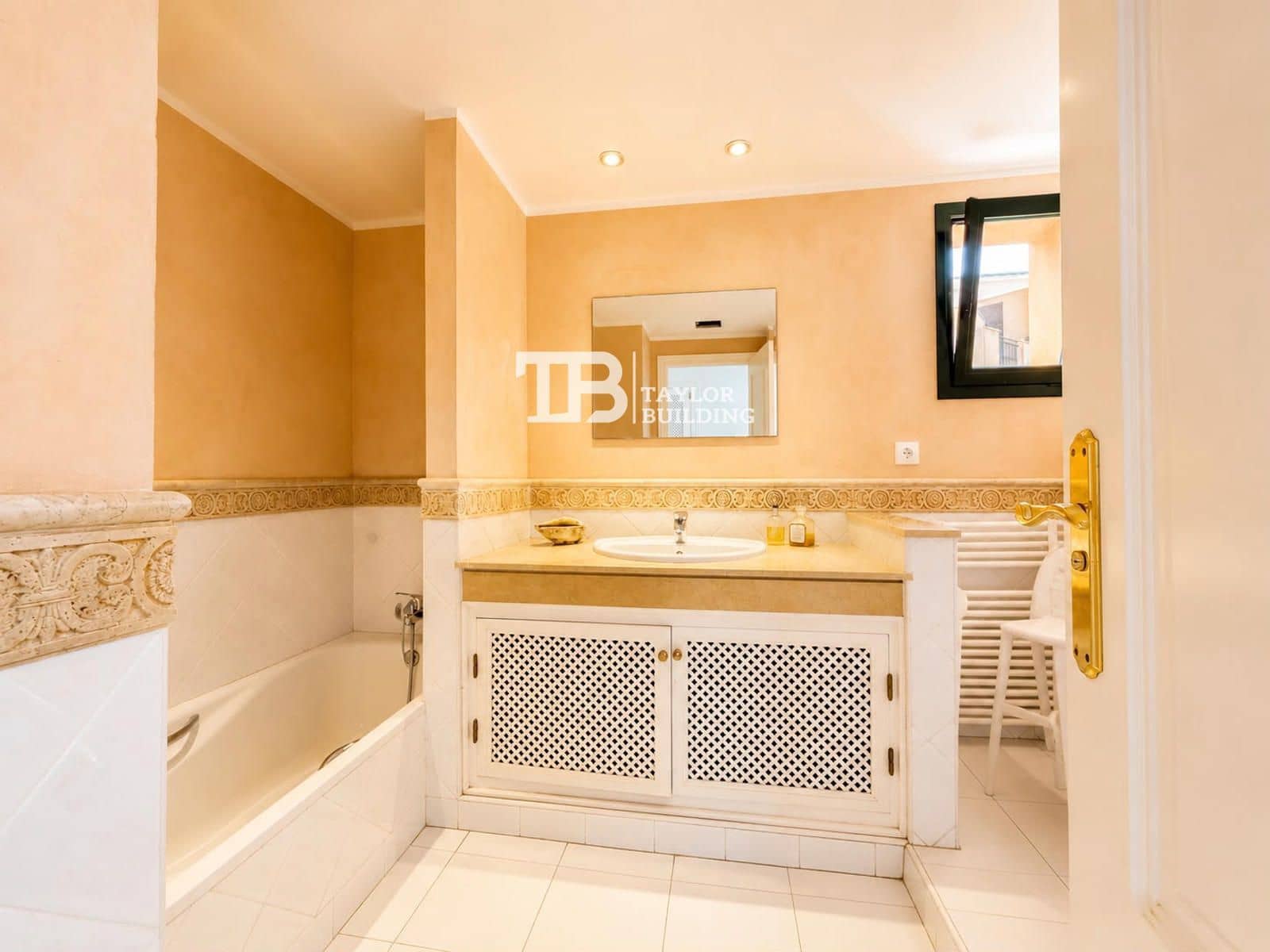 3 bedroom Flat for sale in El Toro / Port Adriano with pool garage - € 980,000 (Ref: 9889559)
