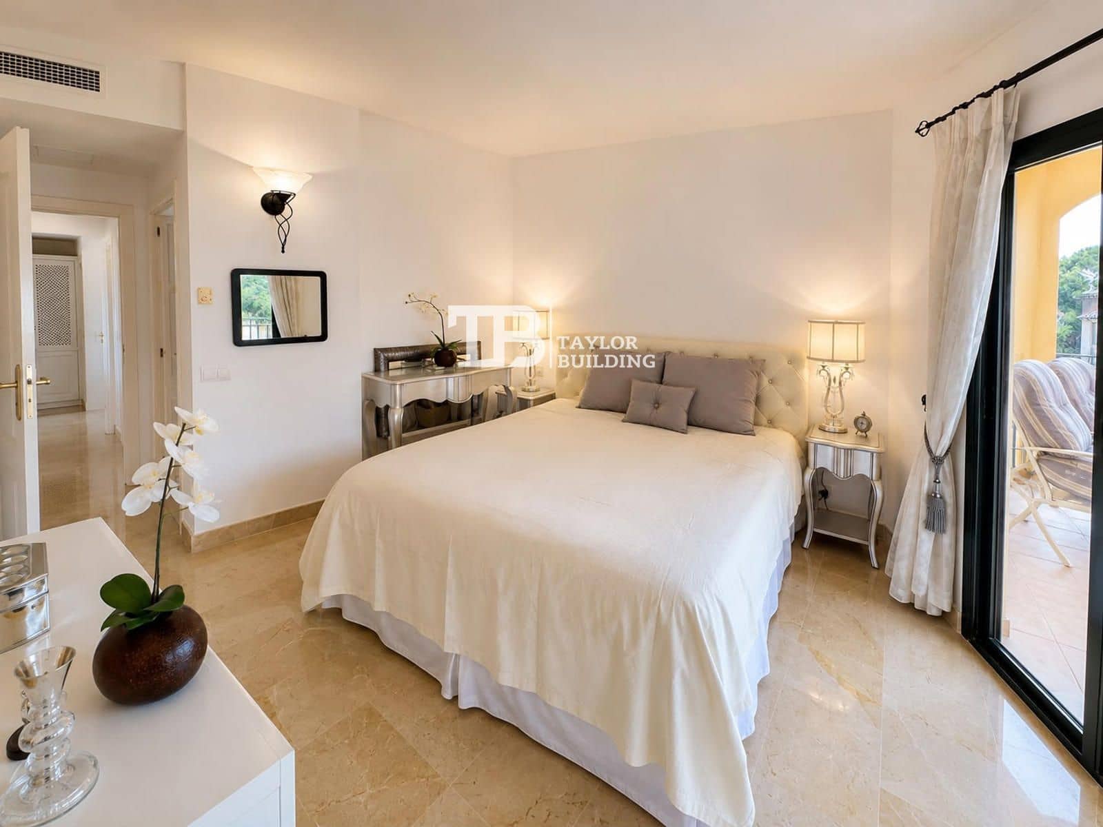 3 bedroom Flat for sale in El Toro / Port Adriano with pool garage - € 980,000 (Ref: 9889559)