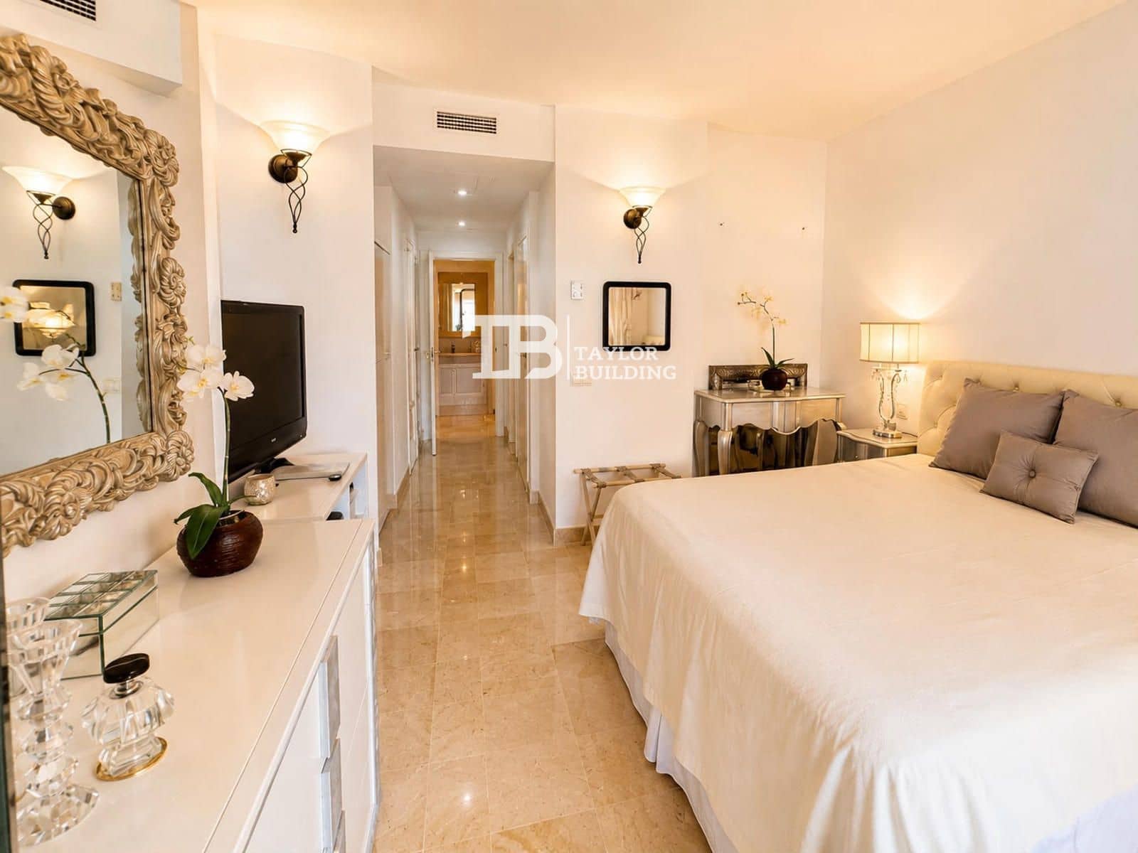 3 bedroom Flat for sale in El Toro / Port Adriano with pool garage - € 980,000 (Ref: 9889559)
