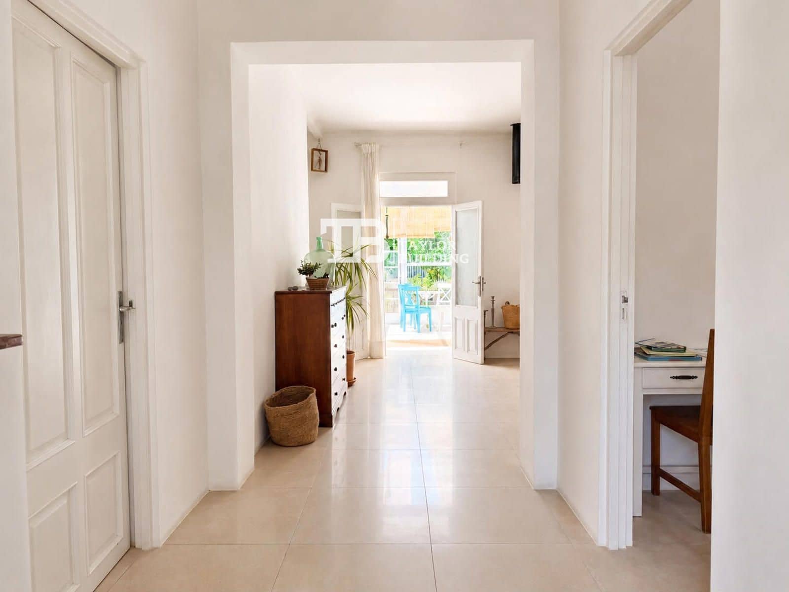3 bedroom Flat for sale in Sant Llorenc des Cardassar - € 399,000 (Ref: 9893162)
