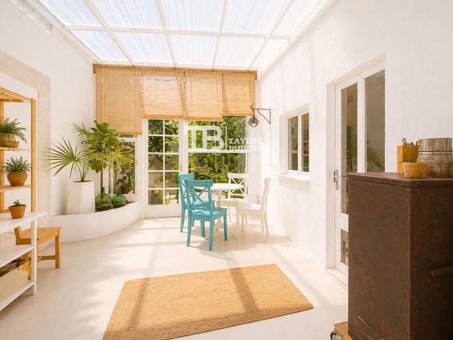 3 bedroom Villa for sale in Sant Llorenç des Cardassar - € 399,000 (Ref: 9893162)