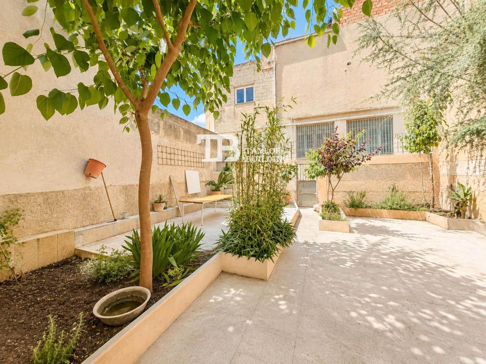 3 bedroom Flat for sale in Sant Llorenc des Cardassar - € 399,000 (Ref: 9893162)