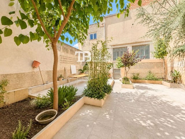 3 bedroom Villa for sale in Sant Llorenç des Cardassar - € 399,000 (Ref: 9893162)