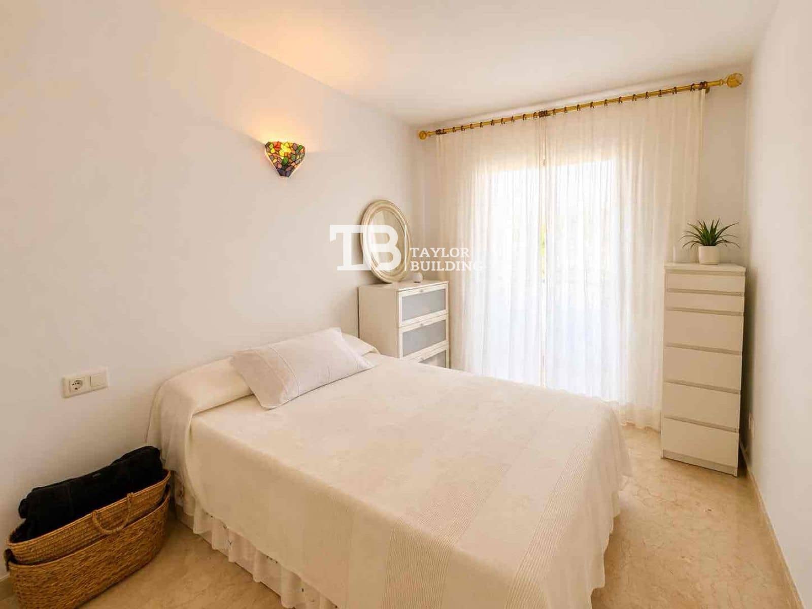 3 slaapkamer Flat te koop in Maioris Decima met zwembad garage - € 569.000 (Ref: 9900706)