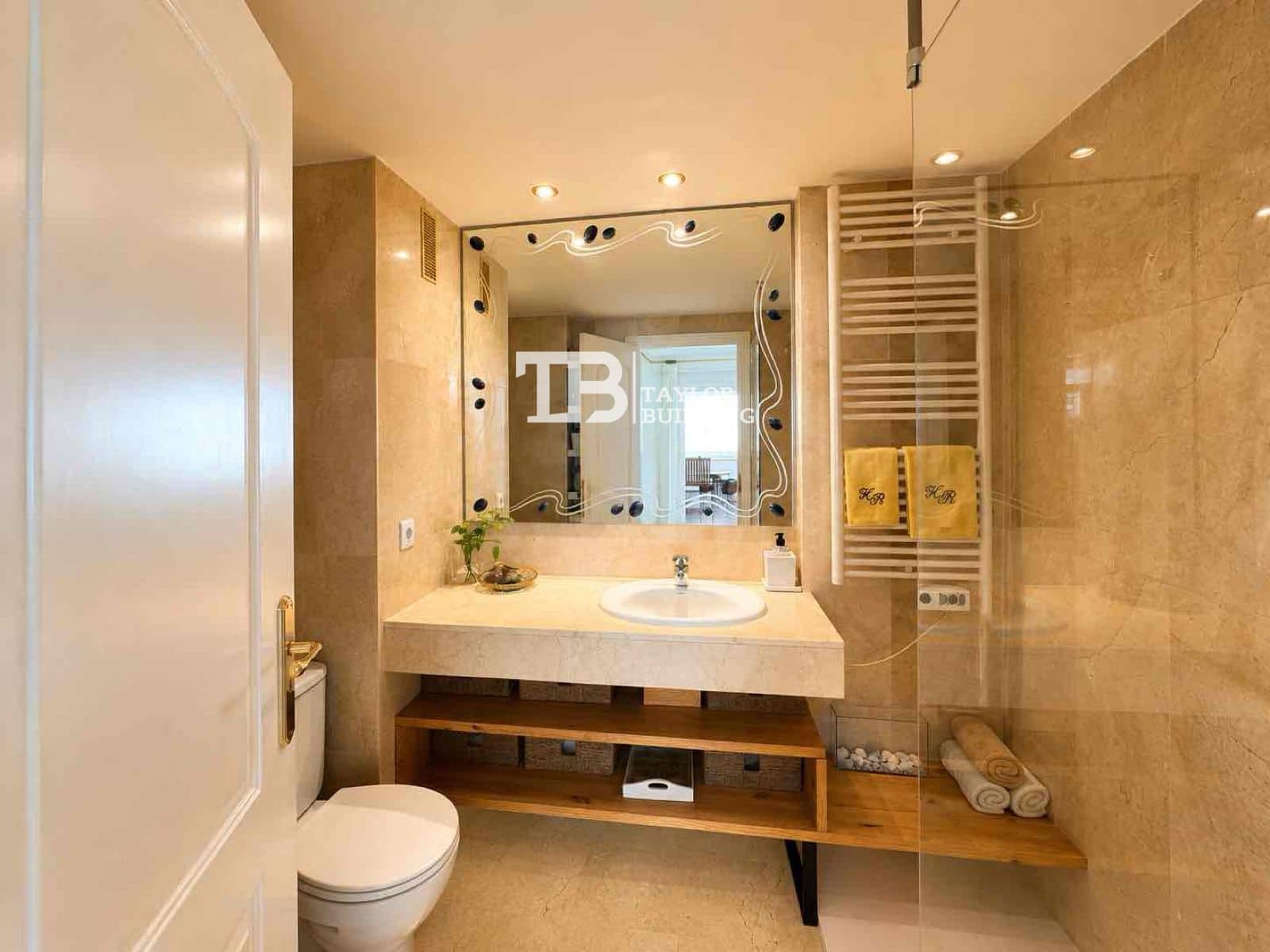 3 slaapkamer Flat te koop in Maioris Decima met zwembad garage - € 569.000 (Ref: 9900706)