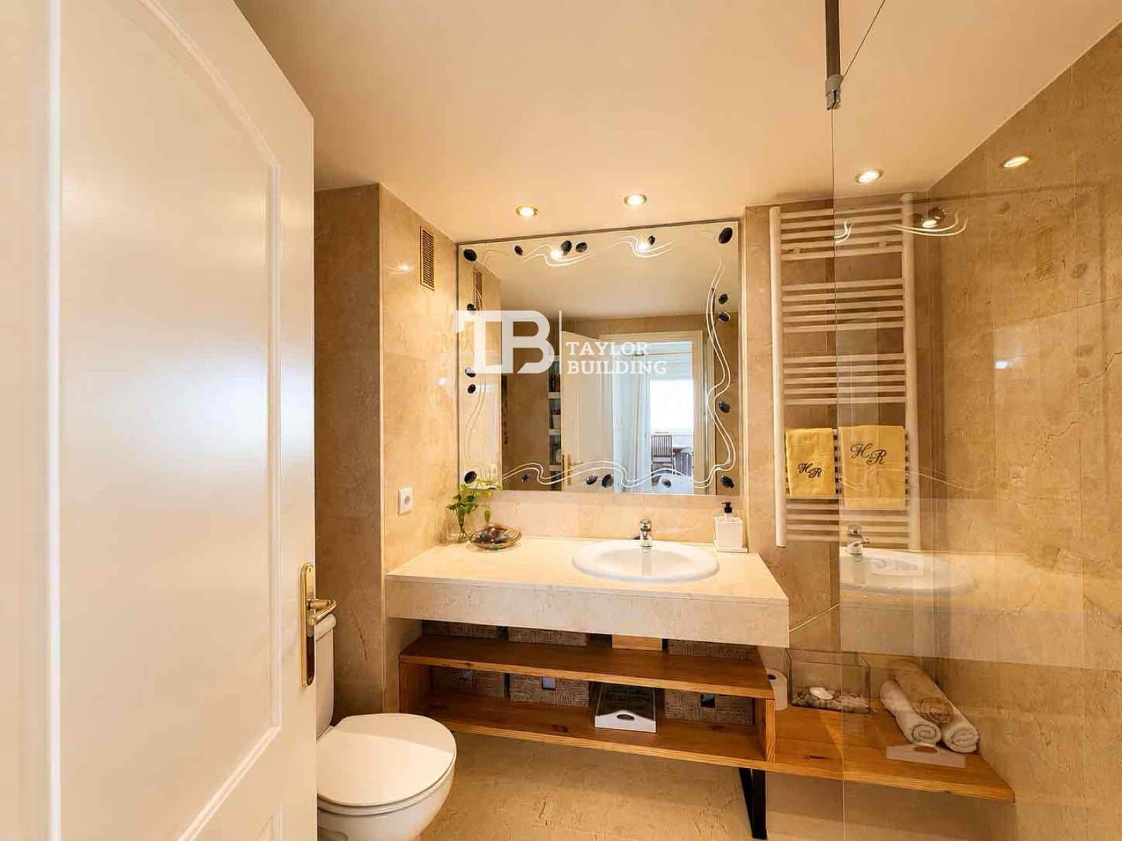 3 slaapkamer Flat te koop in Maioris Decima met zwembad garage - € 569.000 (Ref: 9900706)