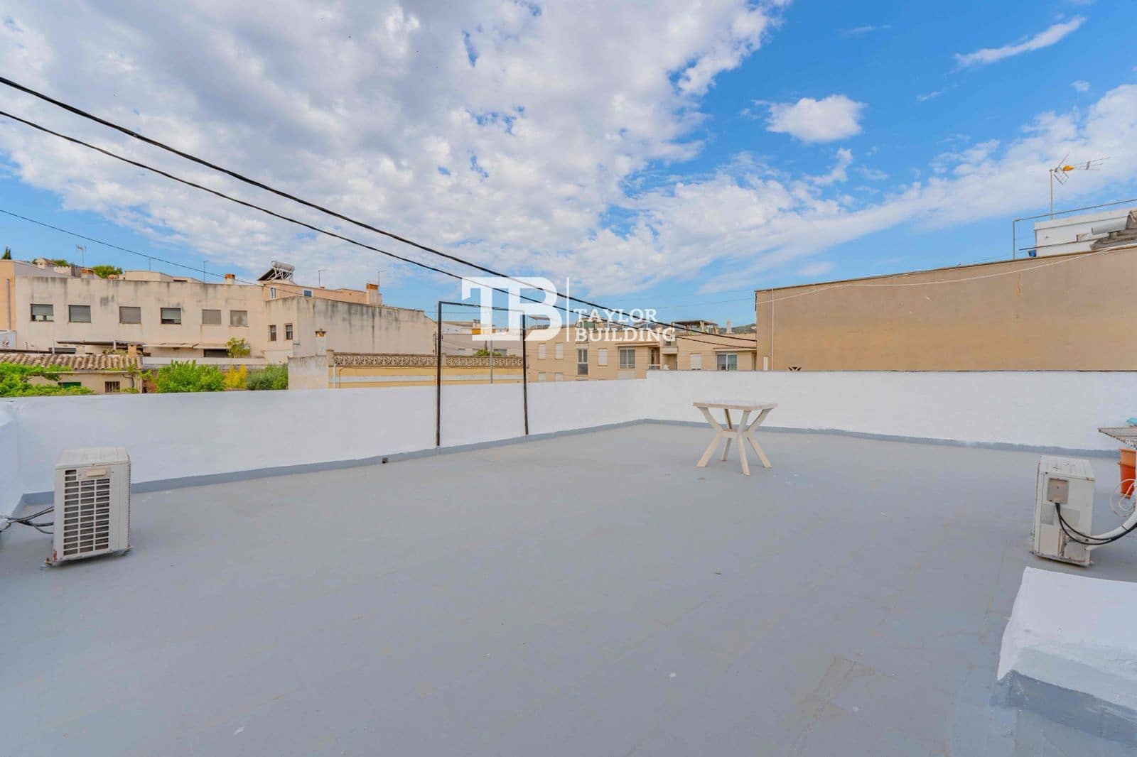 3 bedroom Villa for sale in Palma de Mallorca - € 455,000 (Ref: 9909010)