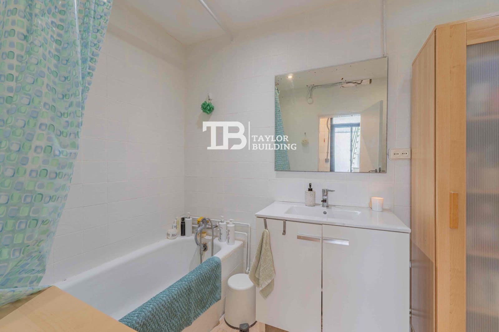 3 bedroom Villa for sale in Palma de Mallorca - € 455,000 (Ref: 9909010)