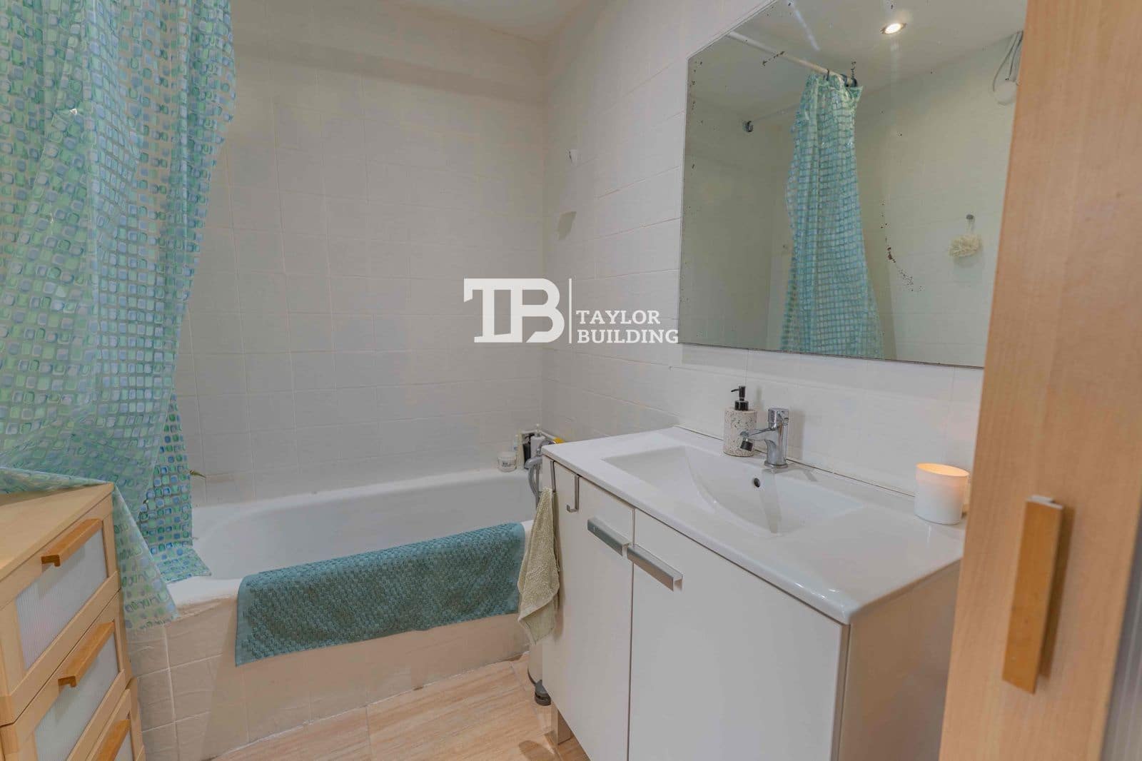 3 bedroom Villa for sale in Palma de Mallorca - € 455,000 (Ref: 9909010)