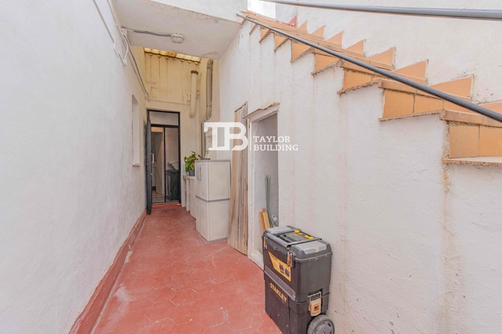 3 bedroom Villa for sale in Palma de Mallorca - € 455,000 (Ref: 9909010)