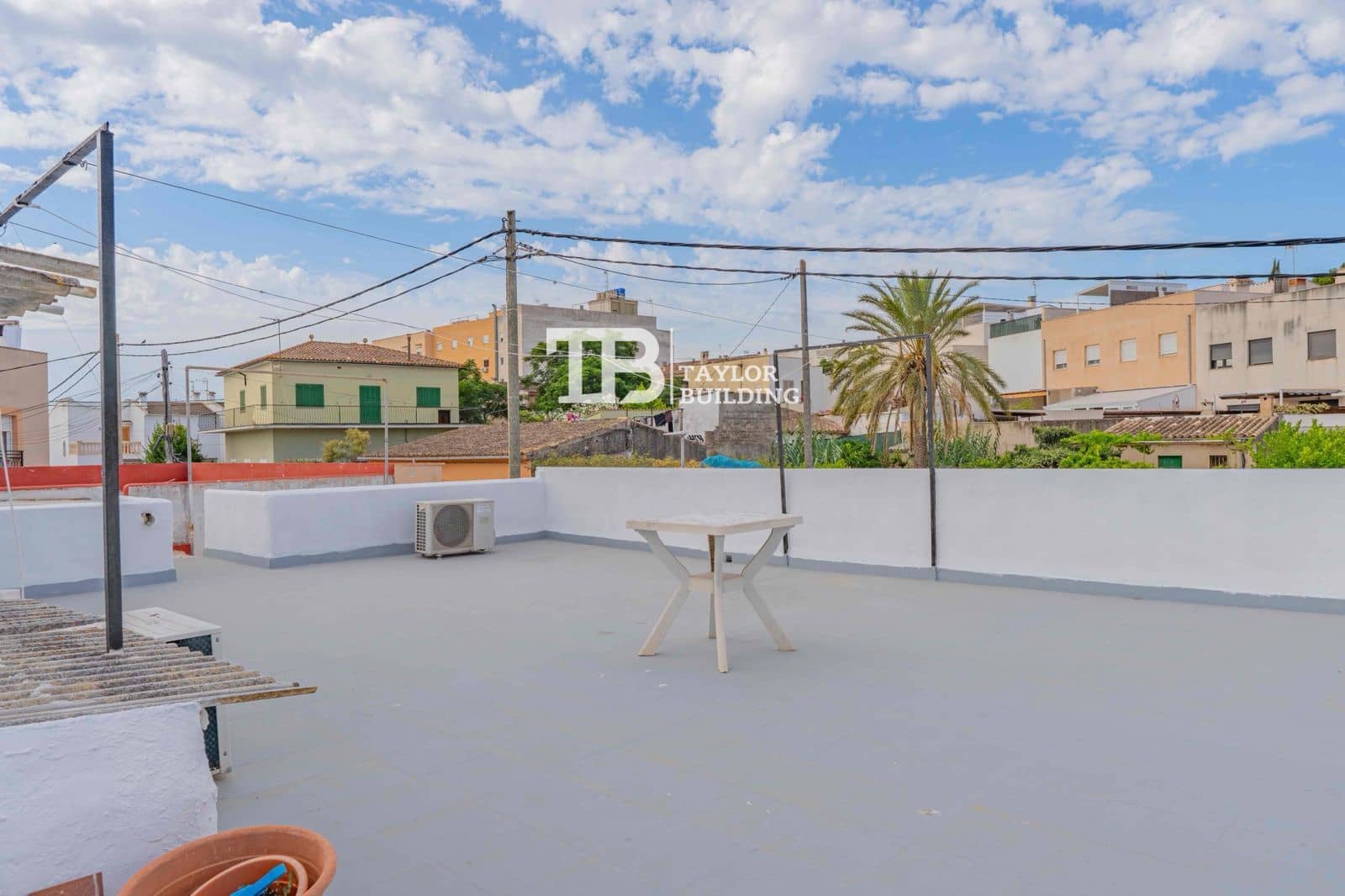 3 bedroom Villa for sale in Palma de Mallorca - € 455,000 (Ref: 9909010)