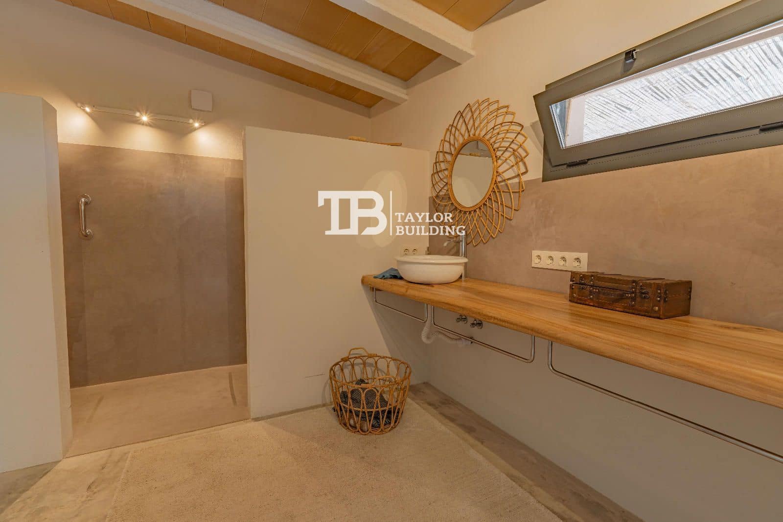 6 bedroom Villa for sale in Sencelles with pool garage - € 1,550,000 (Ref: 9925027)