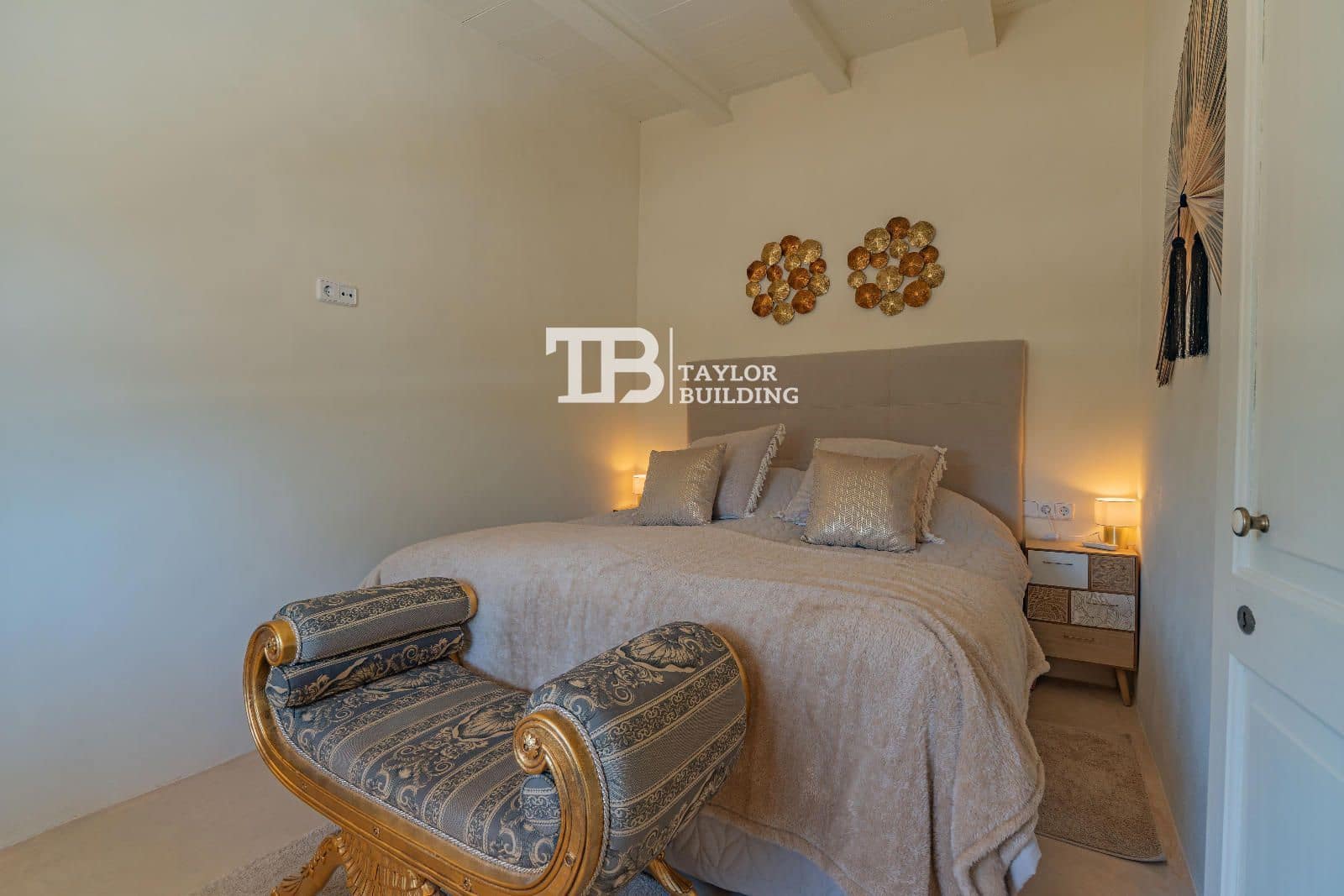 6 bedroom Villa for sale in Sencelles with pool garage - € 1,550,000 (Ref: 9925027)