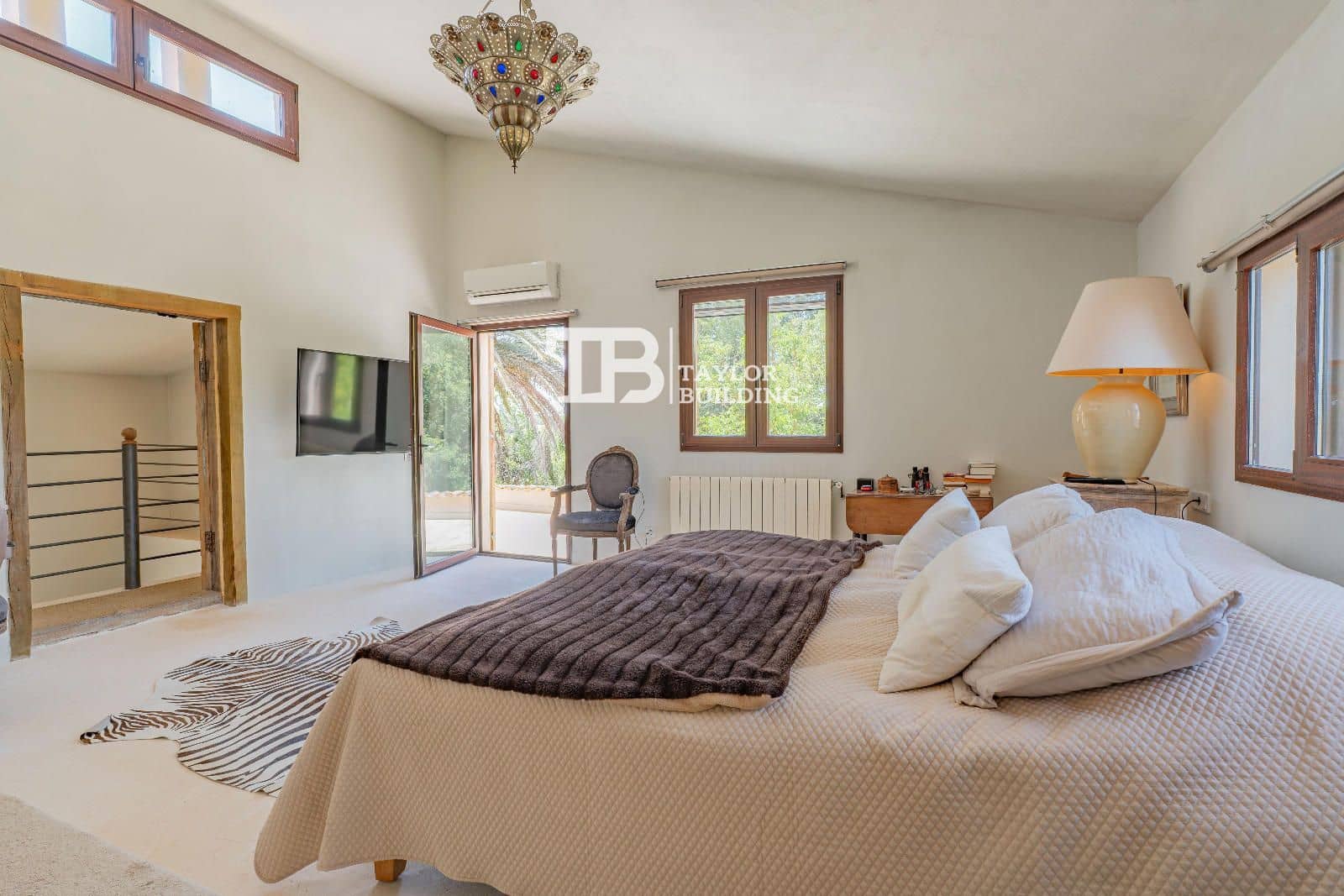 6 bedroom Villa for sale in Sencelles with pool garage - € 1,550,000 (Ref: 9925027)