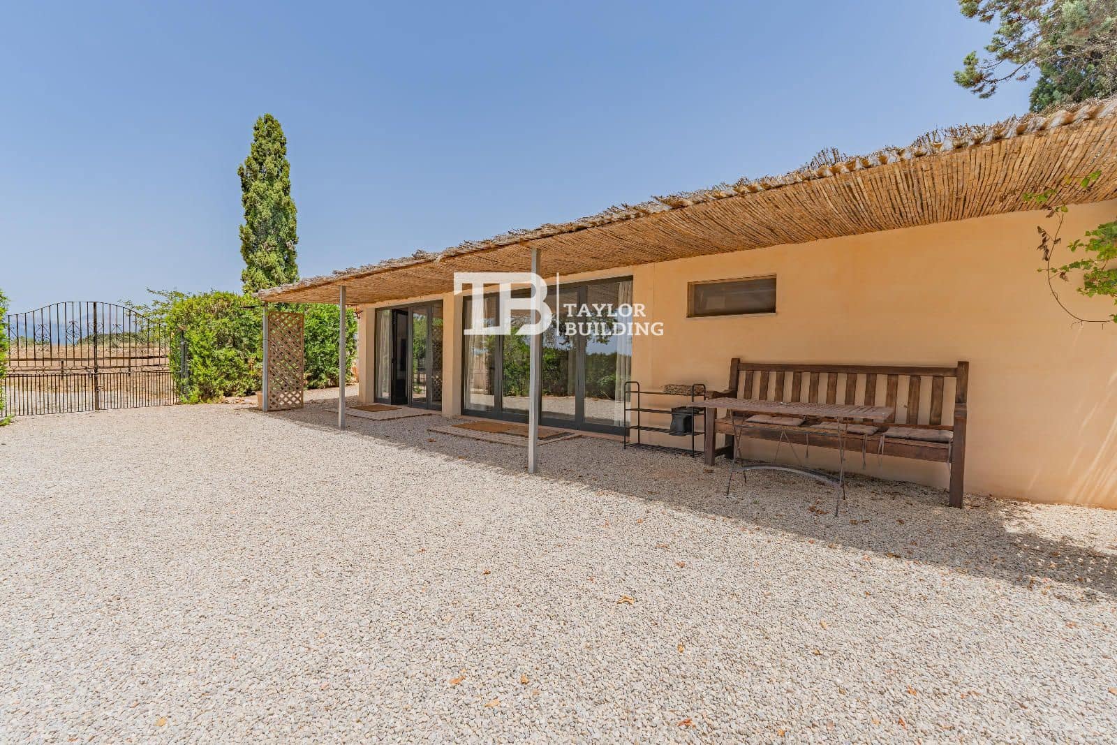 6 bedroom Villa for sale in Sencelles with pool garage - € 1,550,000 (Ref: 9925027)