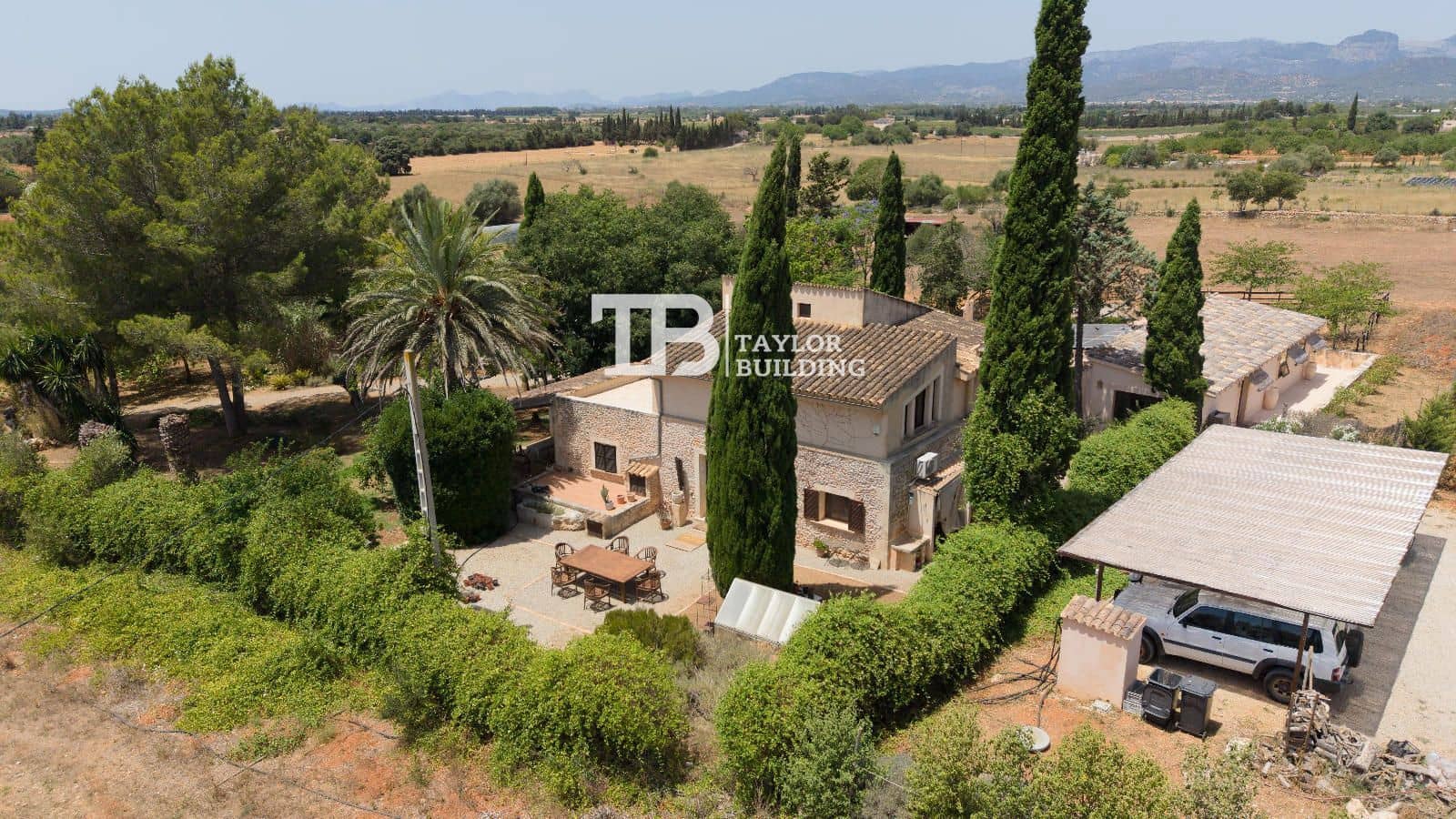 6 bedroom Villa for sale in Sencelles with pool garage - € 1,550,000 (Ref: 9925027)