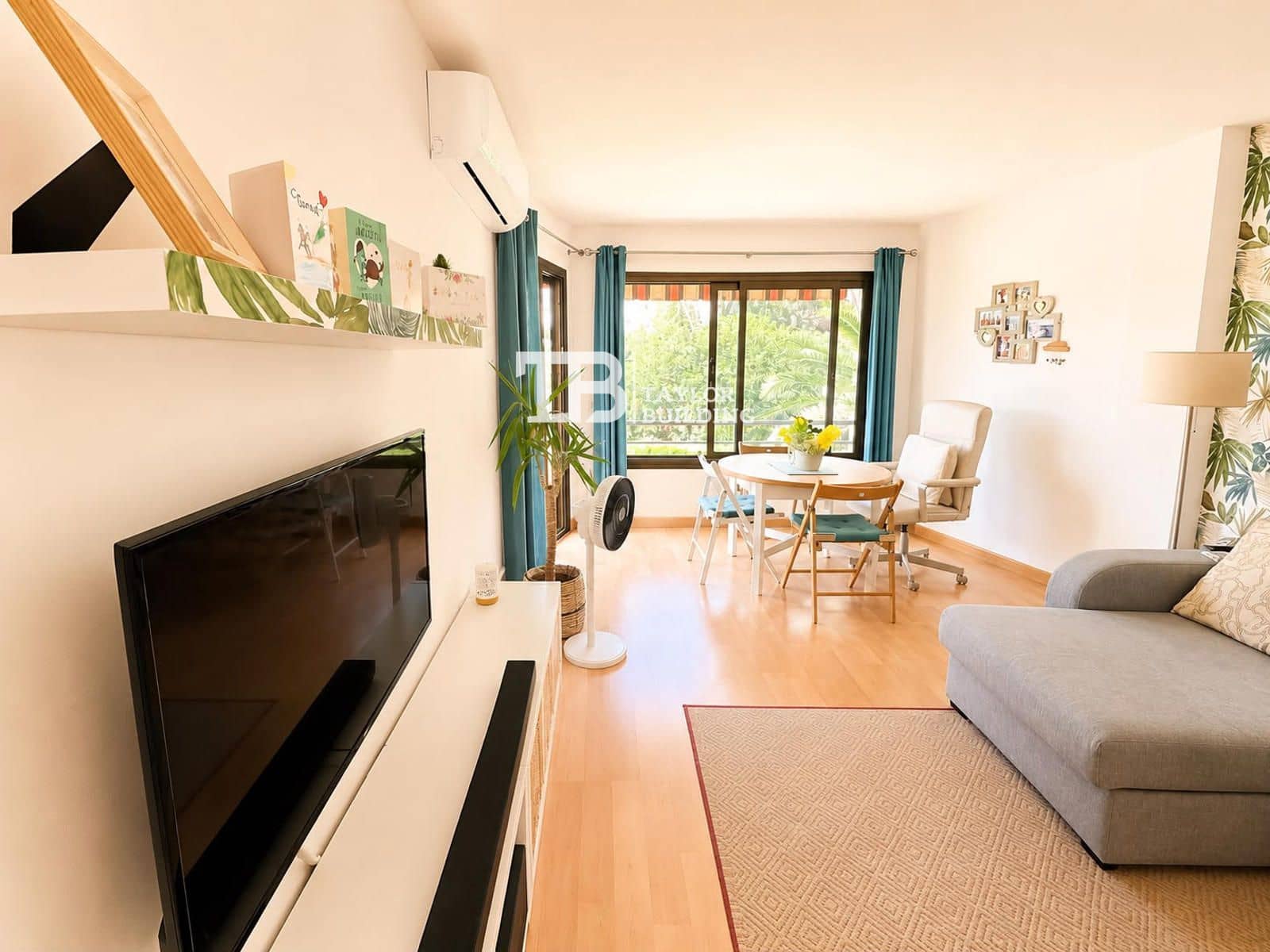 2 bedroom Flat for sale in San Agustin / Sant Agusti with pool - € 468,000 (Ref: 9925028)