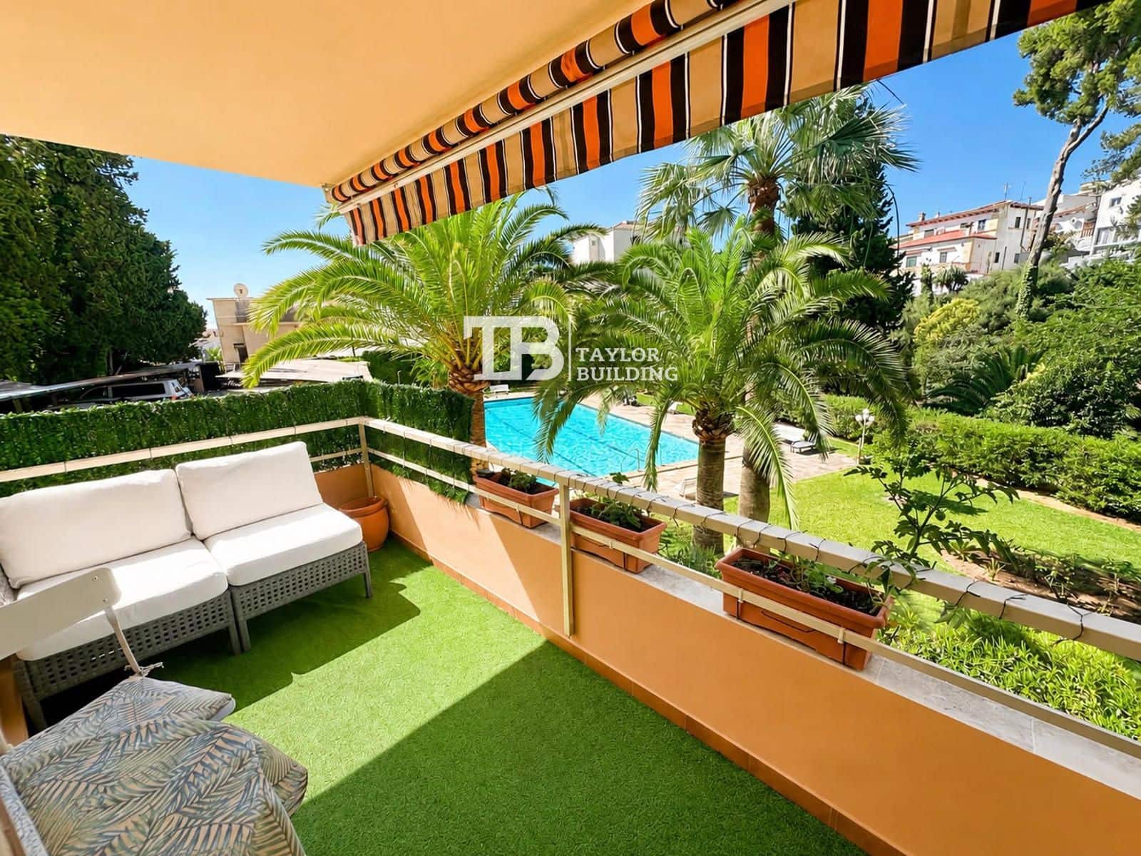 2 bedroom Flat for sale in San Agustin / Sant Agusti with pool - € 468,000 (Ref: 9925028)