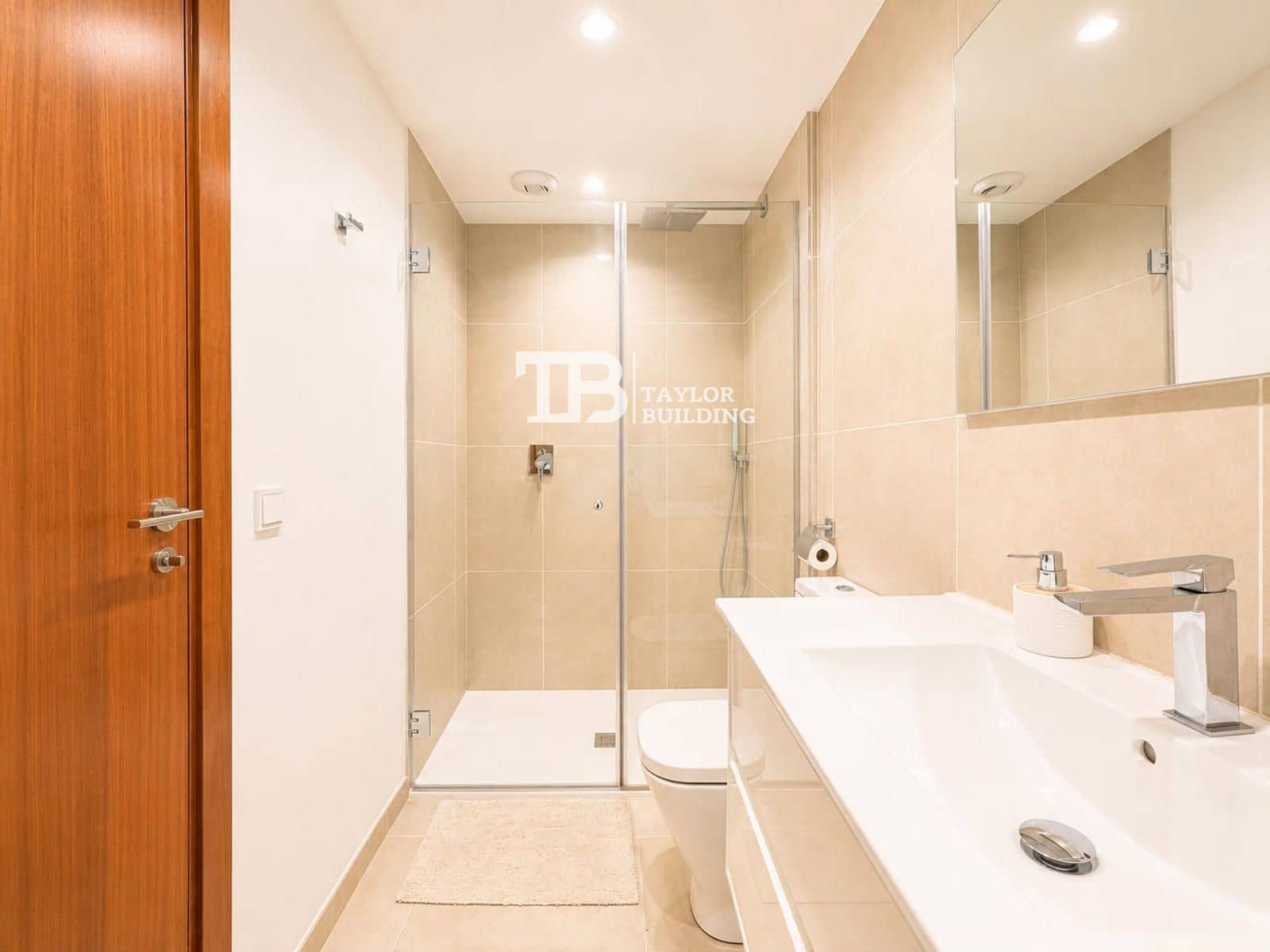 2 bedroom Flat for sale in Son Ferriol with garage - € 515,000 (Ref: 9927952)