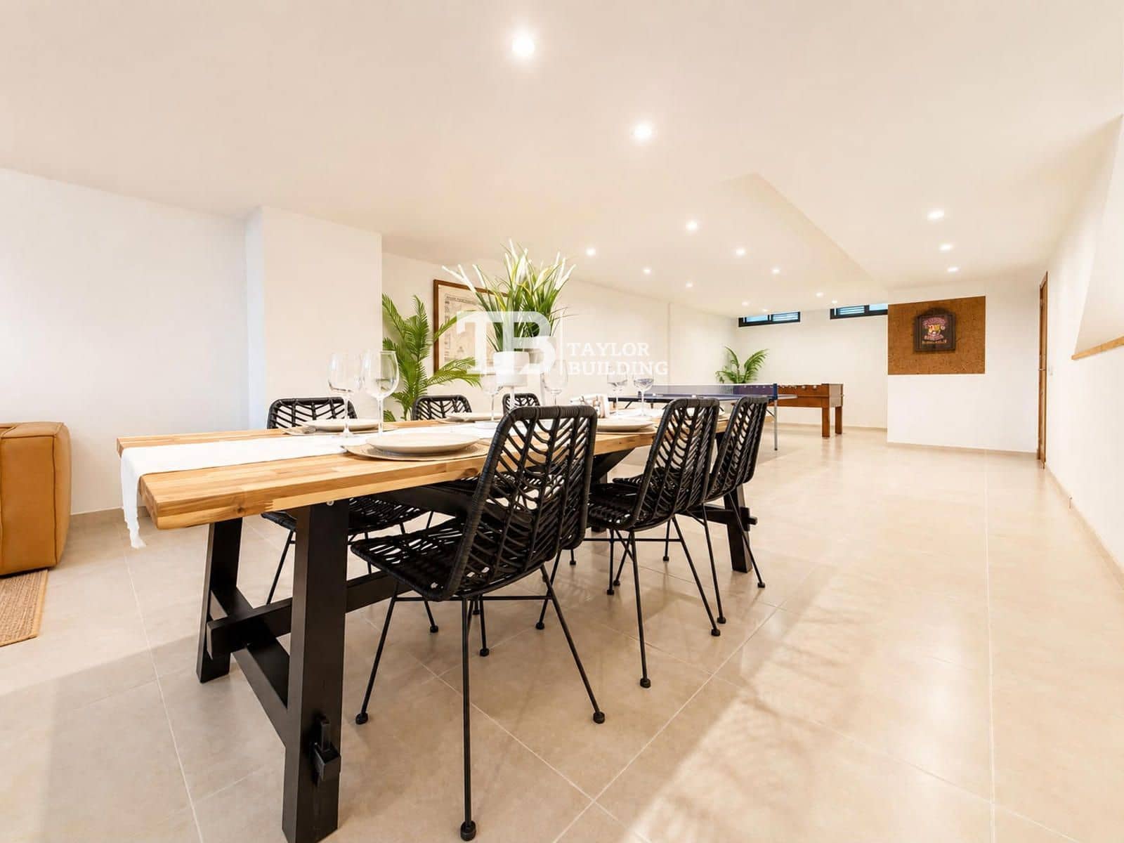 2 bedroom Flat for sale in Son Ferriol with garage - € 515,000 (Ref: 9927952)