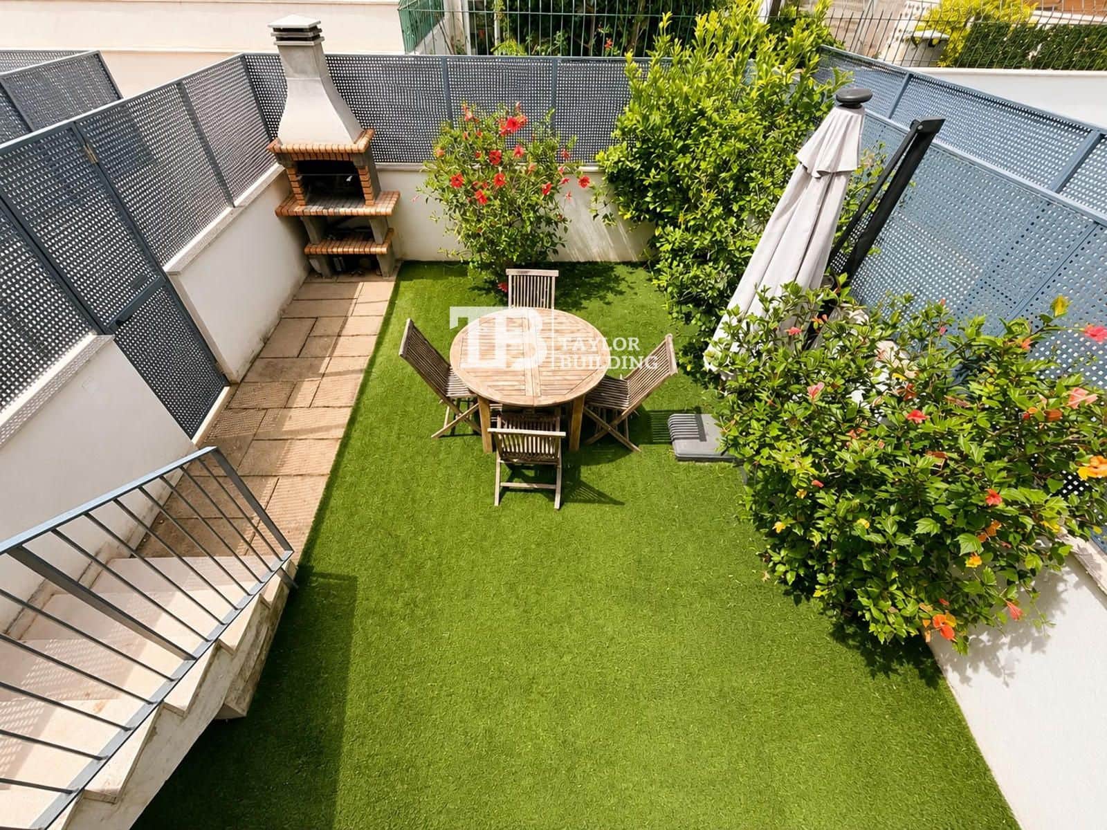 2 bedroom Flat for sale in Son Ferriol with garage - € 515,000 (Ref: 9927952)