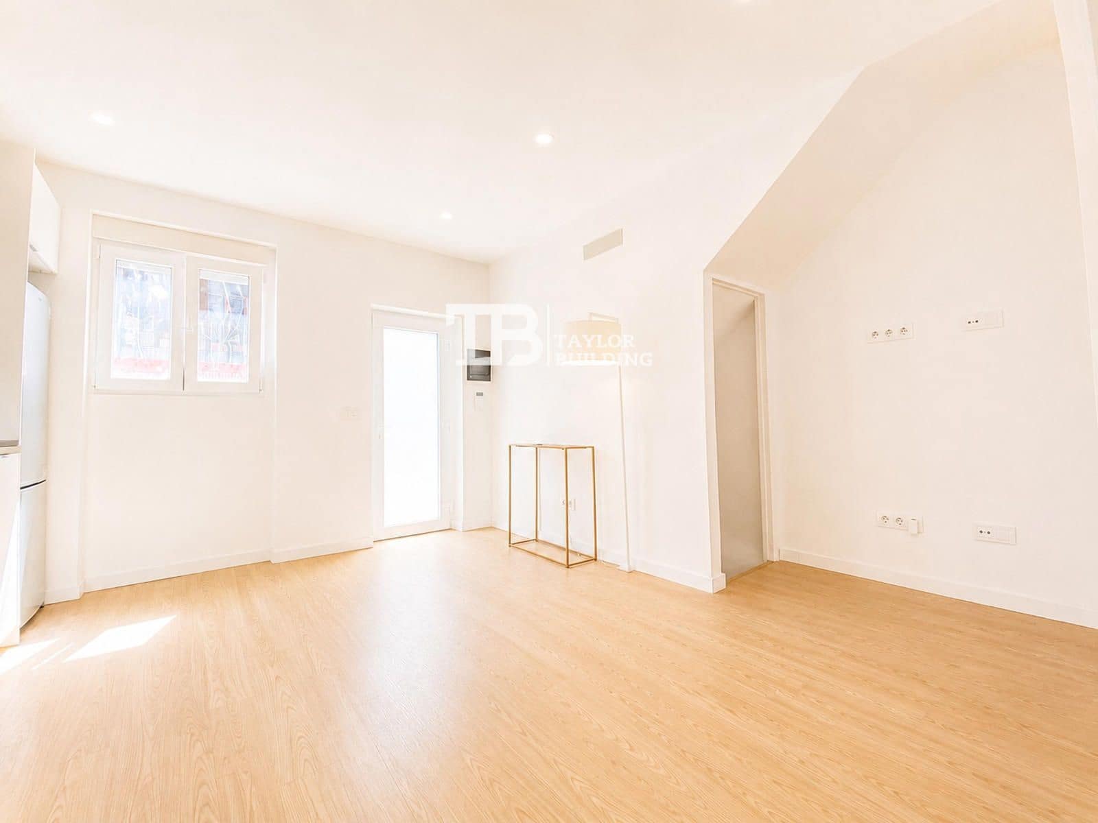 2 bedroom Flat for sale in Llucmajor - € 235,000 (Ref: 9932238)
