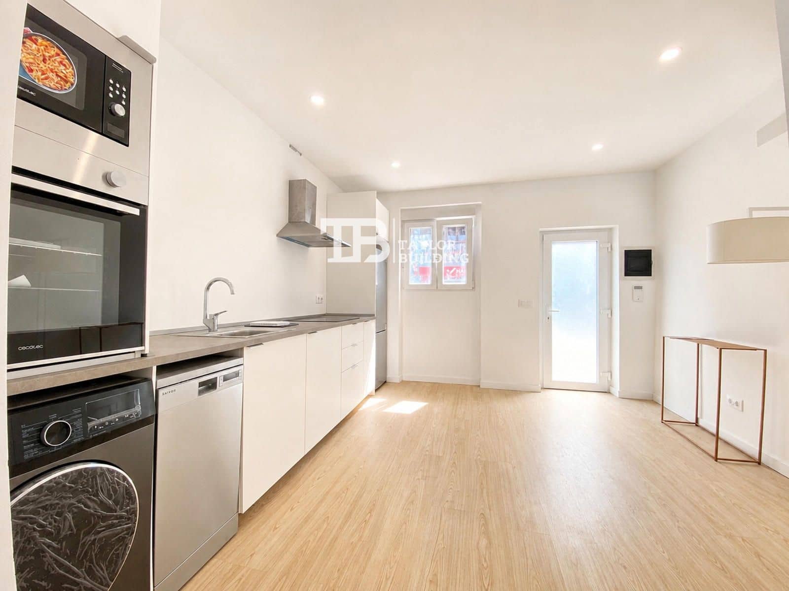 2 bedroom Flat for sale in Llucmajor - € 235,000 (Ref: 9932238)
