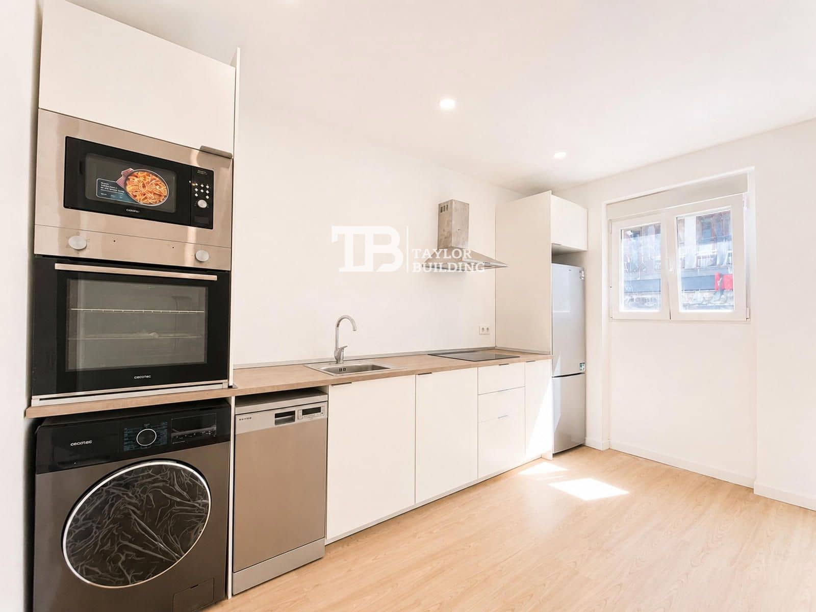 2 bedroom Flat for sale in Llucmajor - € 235,000 (Ref: 9932238)