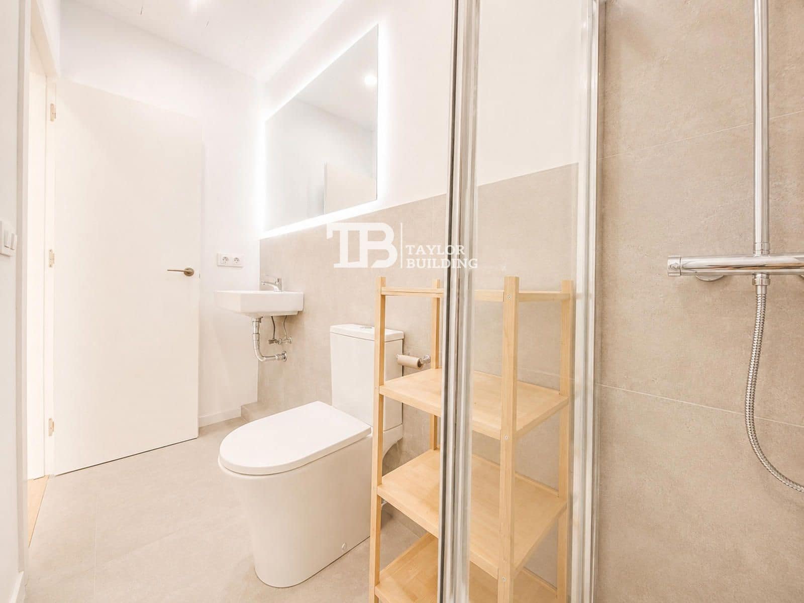 2 bedroom Flat for sale in Llucmajor - € 235,000 (Ref: 9932238)