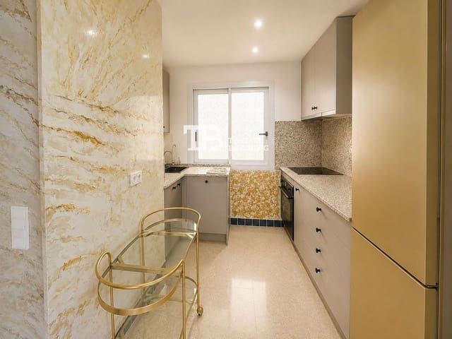 Leilighet til salgs i El Terreno, Palma de Mallorca - € 305 000 (Ref: 9944951)