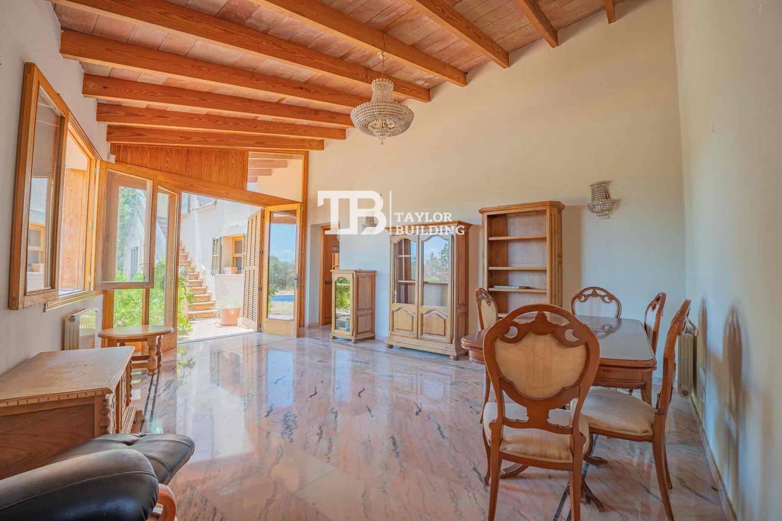 5 sypialnia Willa na sprzedaż w Es Garrovers z basenem garażem - 1 890 000 € (Ref: 9946769)
