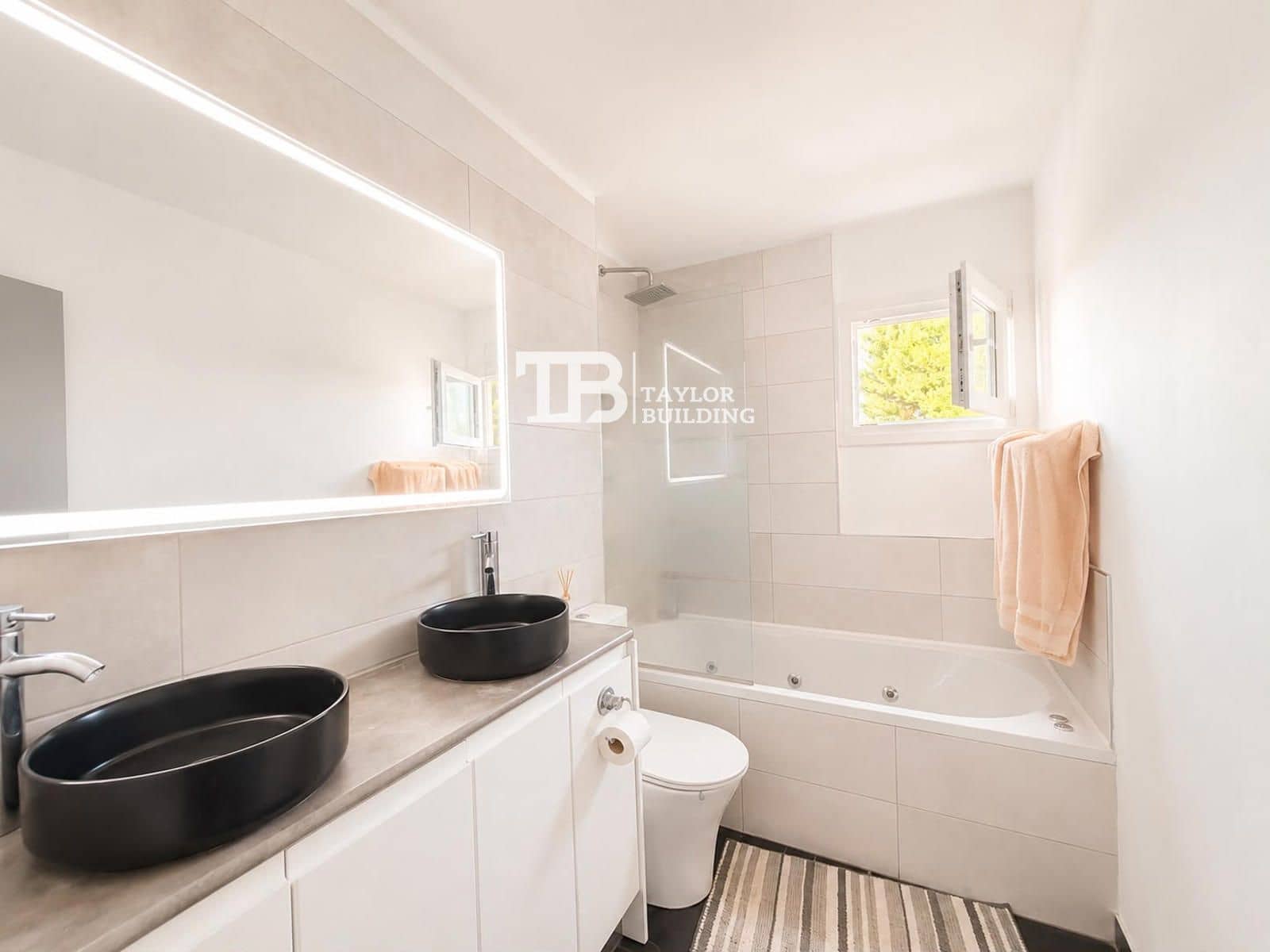 3 bedroom Flat for sale in Son Ferrer with garage - € 375,000 (Ref: 9953393)
