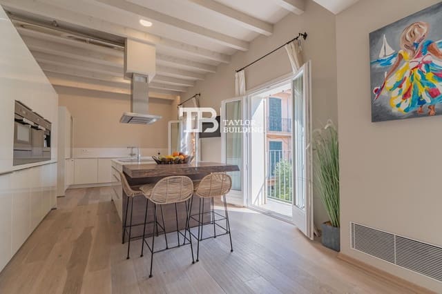 5 slaapkamer Villa te koop in El Mercat, Palma de Mallorca met zwembad garage - € 4.500.000 (Ref: 9964237)