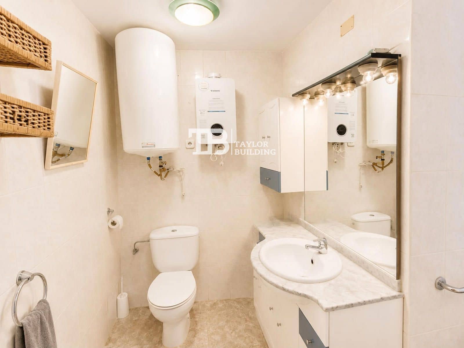 3 bedroom Flat for sale in Palma de Mallorca - € 350,000 (Ref: 9971655)