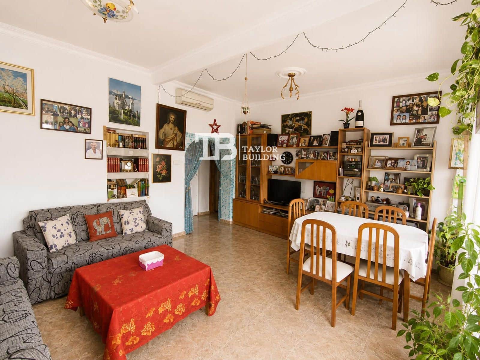 3 bedroom Flat for sale in Palma de Mallorca - € 350,000 (Ref: 9971655)