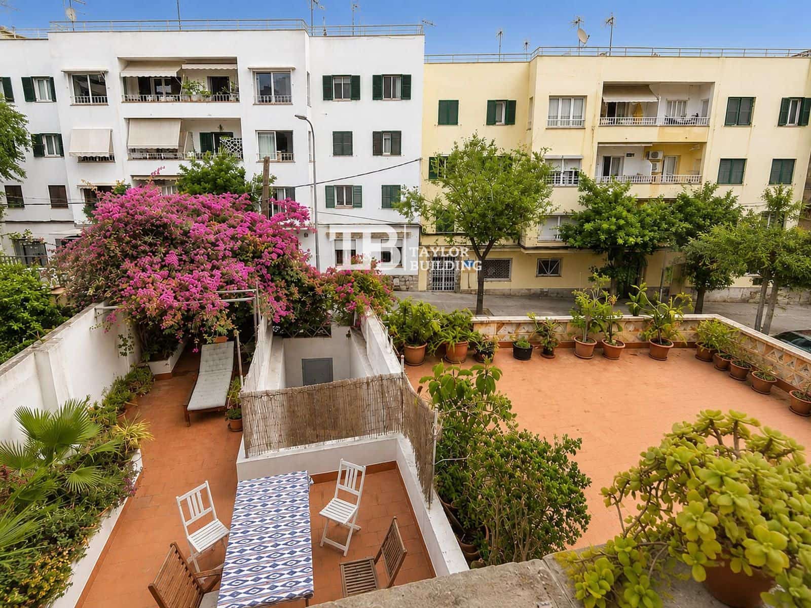 3 bedroom Flat for sale in Palma de Mallorca - € 350,000 (Ref: 9971655)