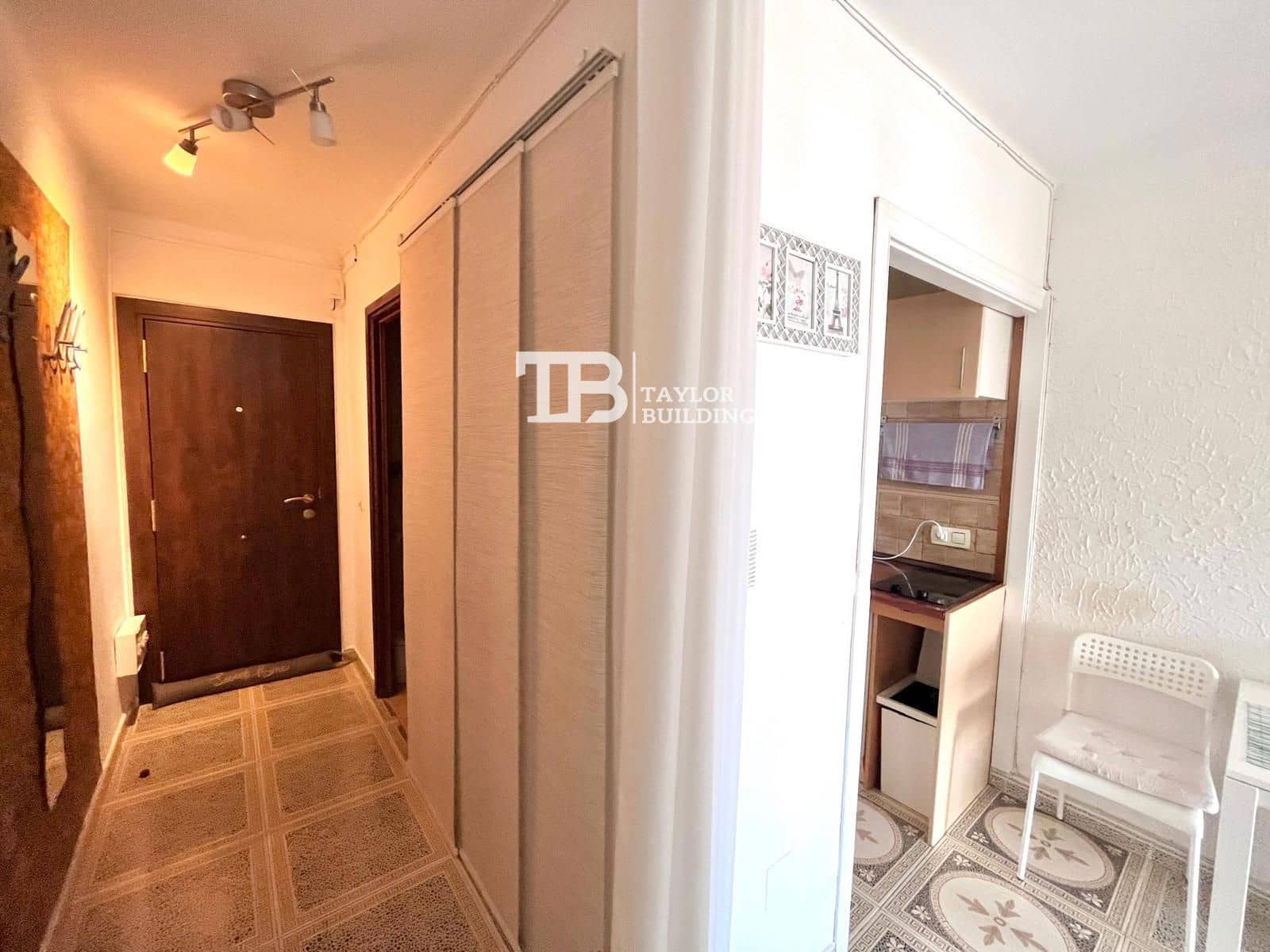 Apartamento para venda em Santa Ponsa com piscina - 250 000 € (Ref: 9973747)