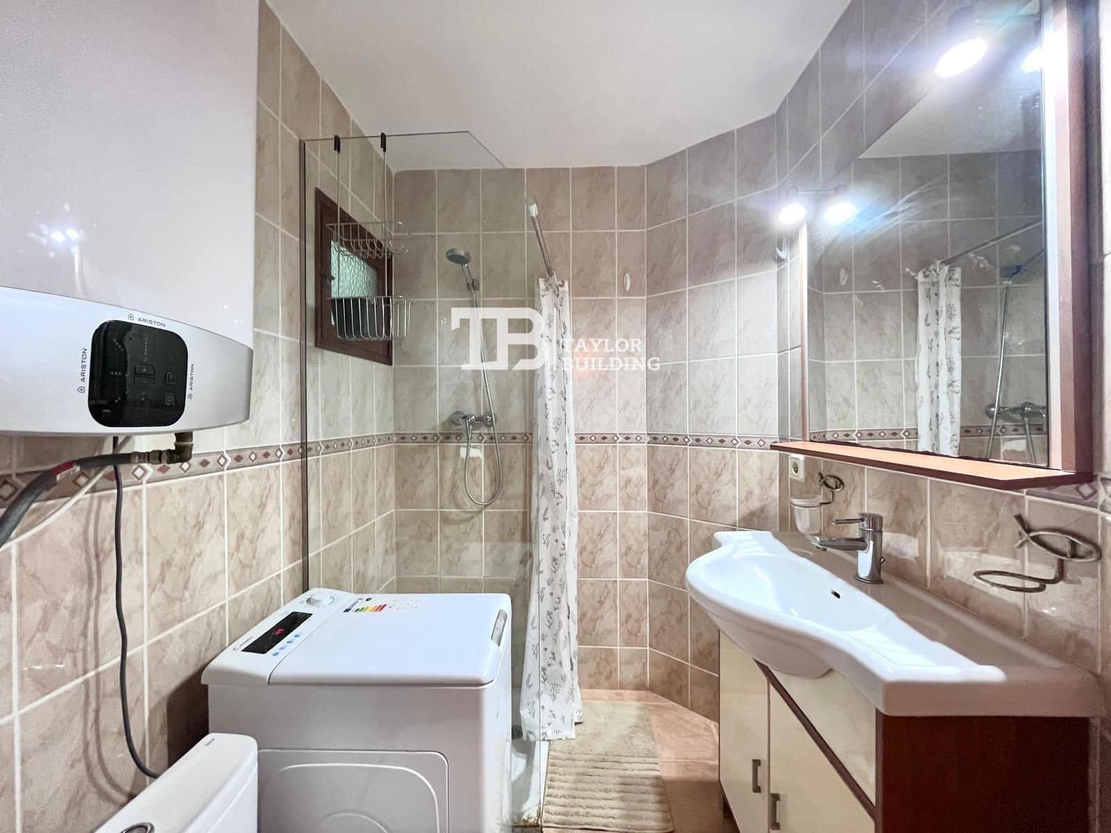 Apartamento para venda em Santa Ponsa com piscina - 250 000 € (Ref: 9973747)
