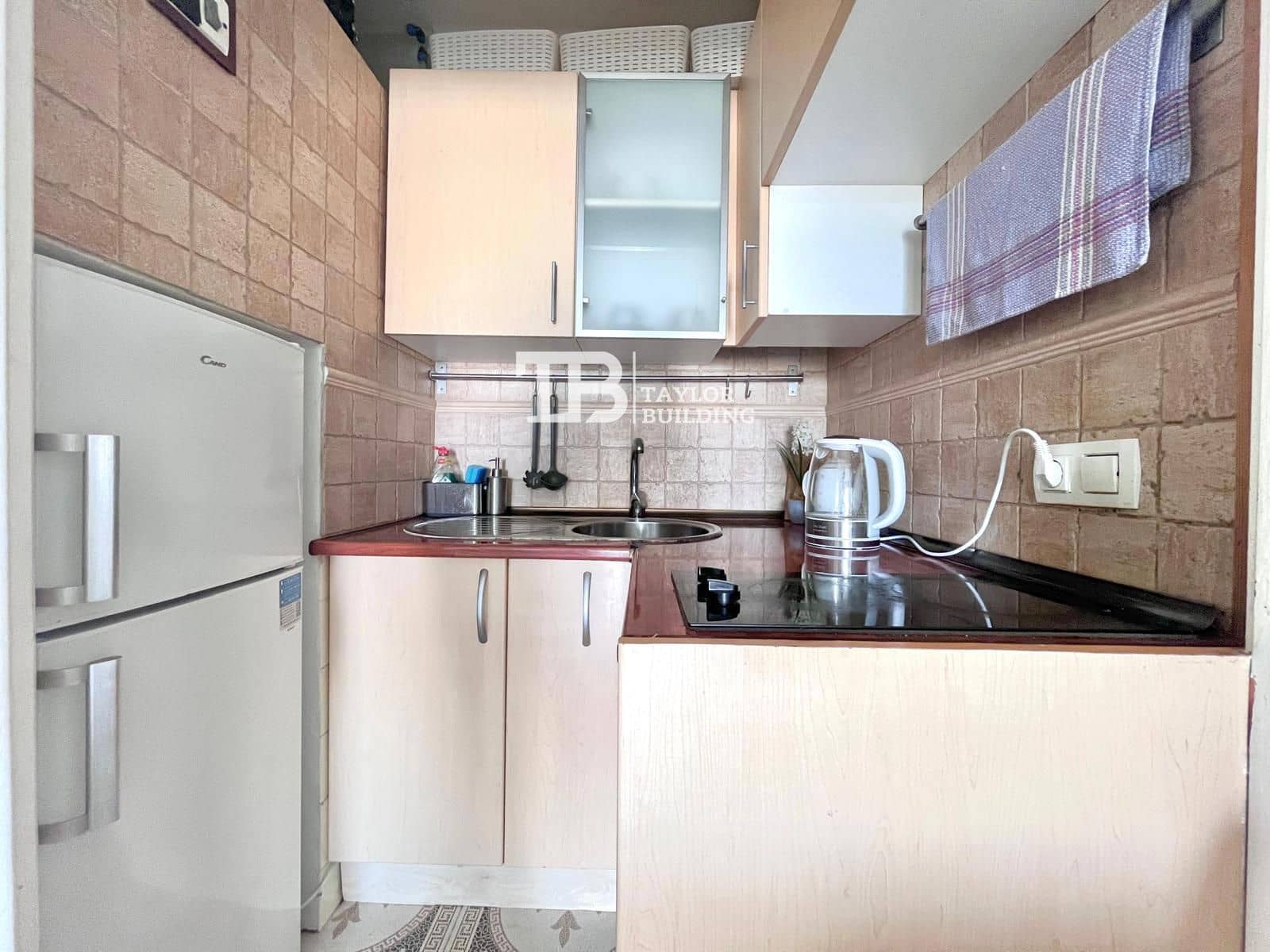 Apartamento para venda em Santa Ponsa com piscina - 250 000 € (Ref: 9973747)