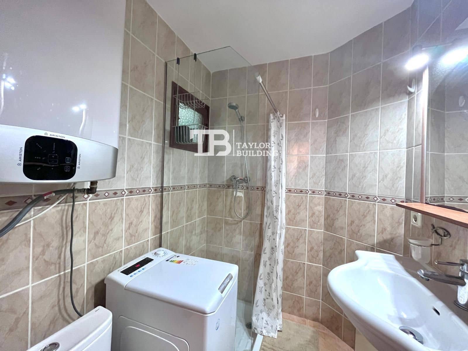 Apartamento para venda em Santa Ponsa com piscina - 250 000 € (Ref: 9973747)