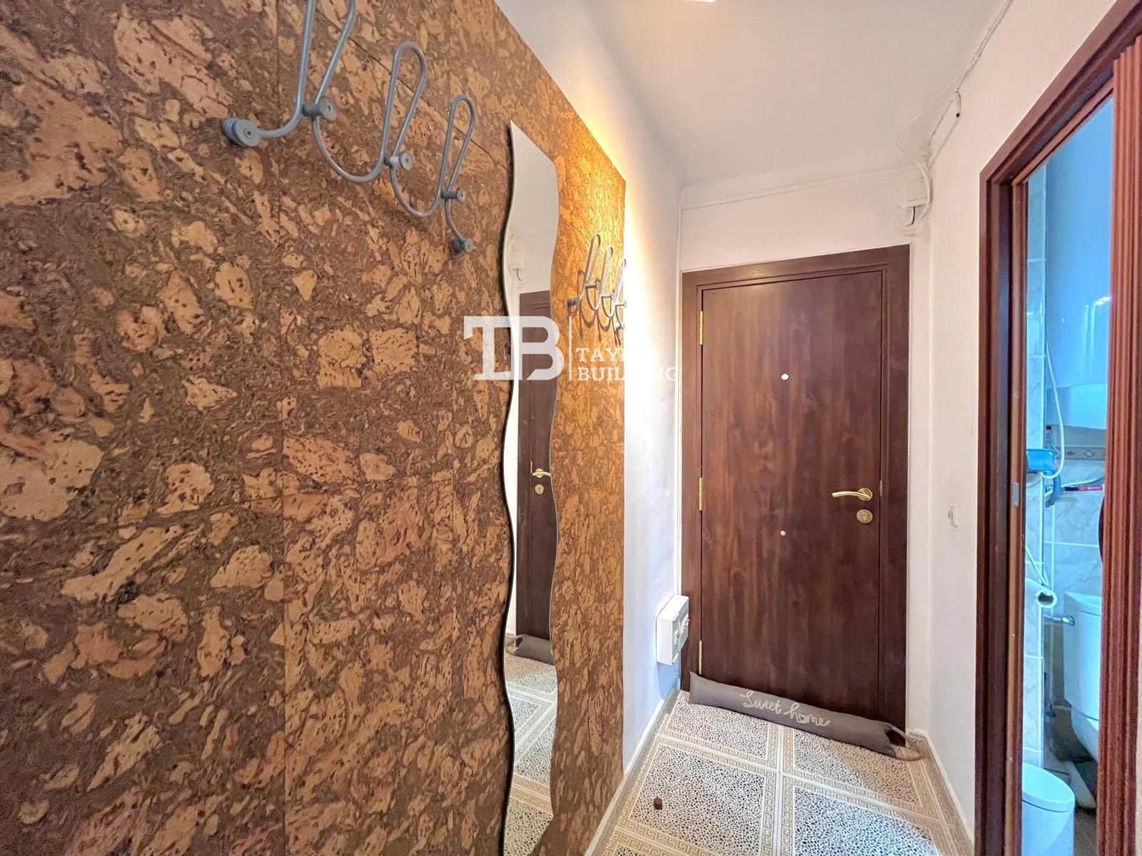 Apartamento para venda em Santa Ponsa com piscina - 250 000 € (Ref: 9973747)